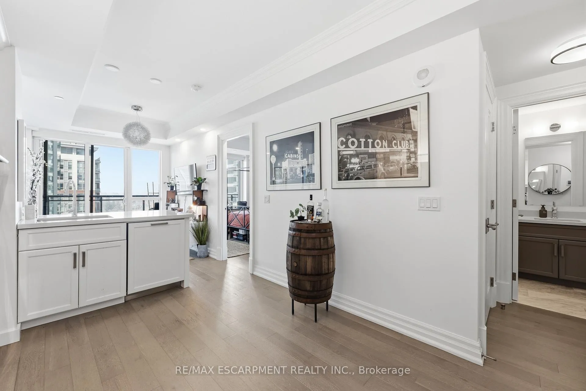 Photo 11 of Unit 1102, 2060 Lakeshore Road, Burlington, Brant — HOMEH