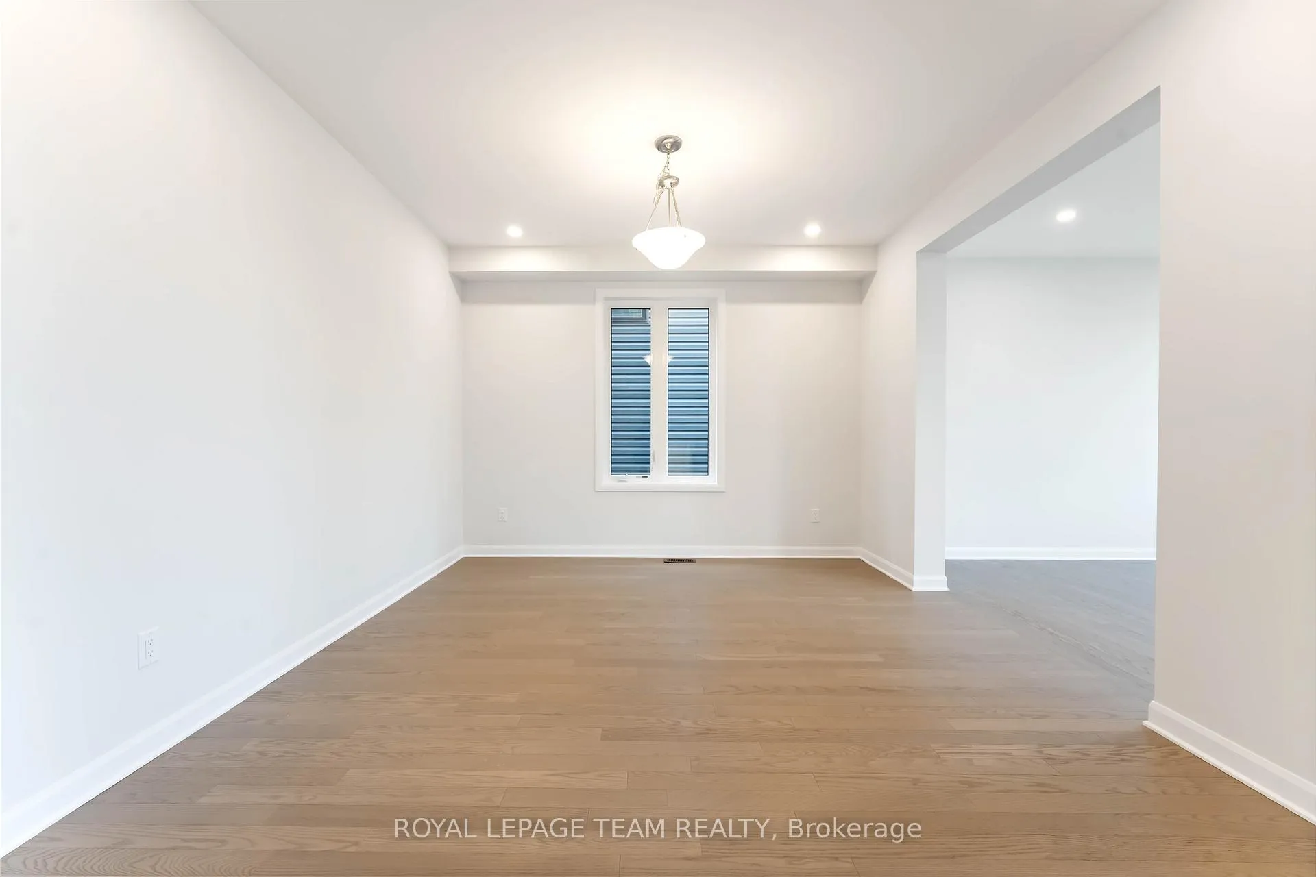 Photo 3 of 634 Bridgeport Avenue, Ottawa, Mahogany Community — HOMEH