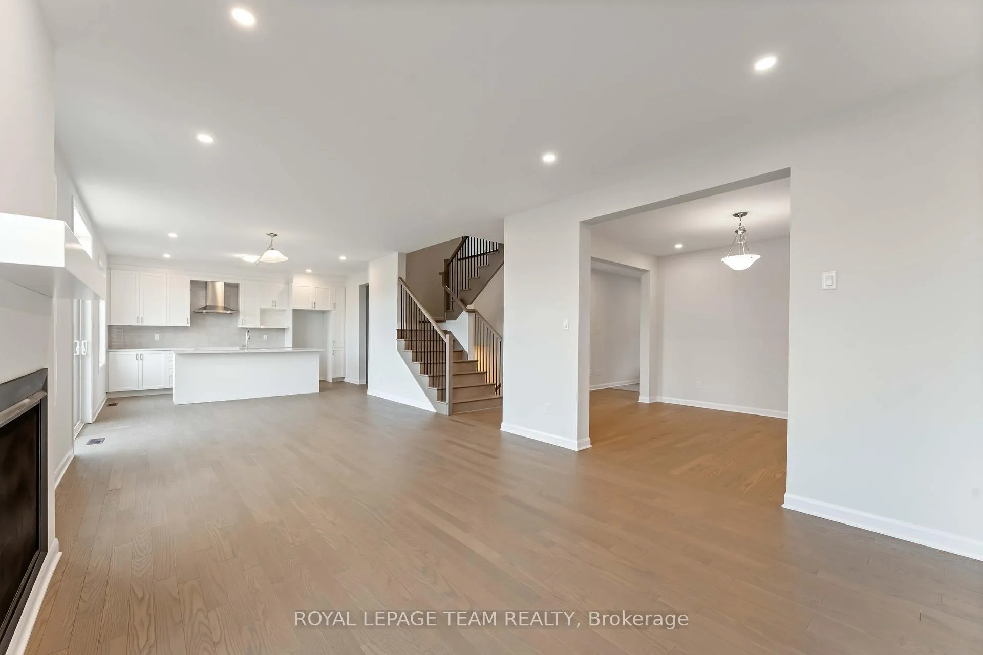Photo 5 of 634 Bridgeport Avenue, Ottawa, Mahogany Community — HOMEH