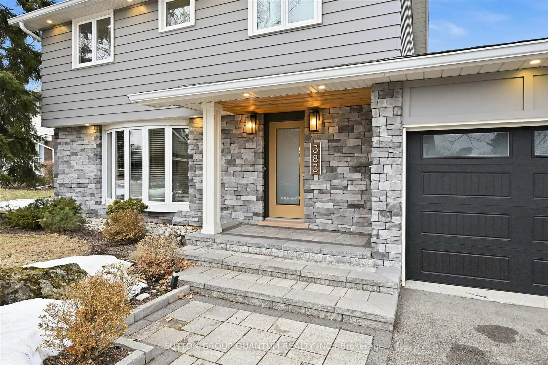 Photo 2 of 383 Cosburn Crescent, Burlington, Shoreacres — HOMEH