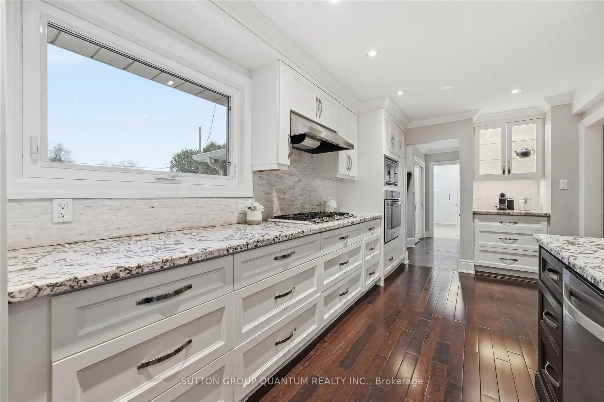 Photo 13 of 383 Cosburn Crescent, Burlington, Shoreacres — HOMEH
