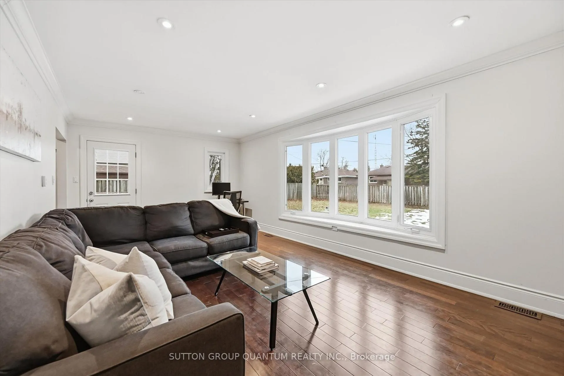 Photo 20 of 383 Cosburn Crescent, Burlington, Shoreacres — HOMEH