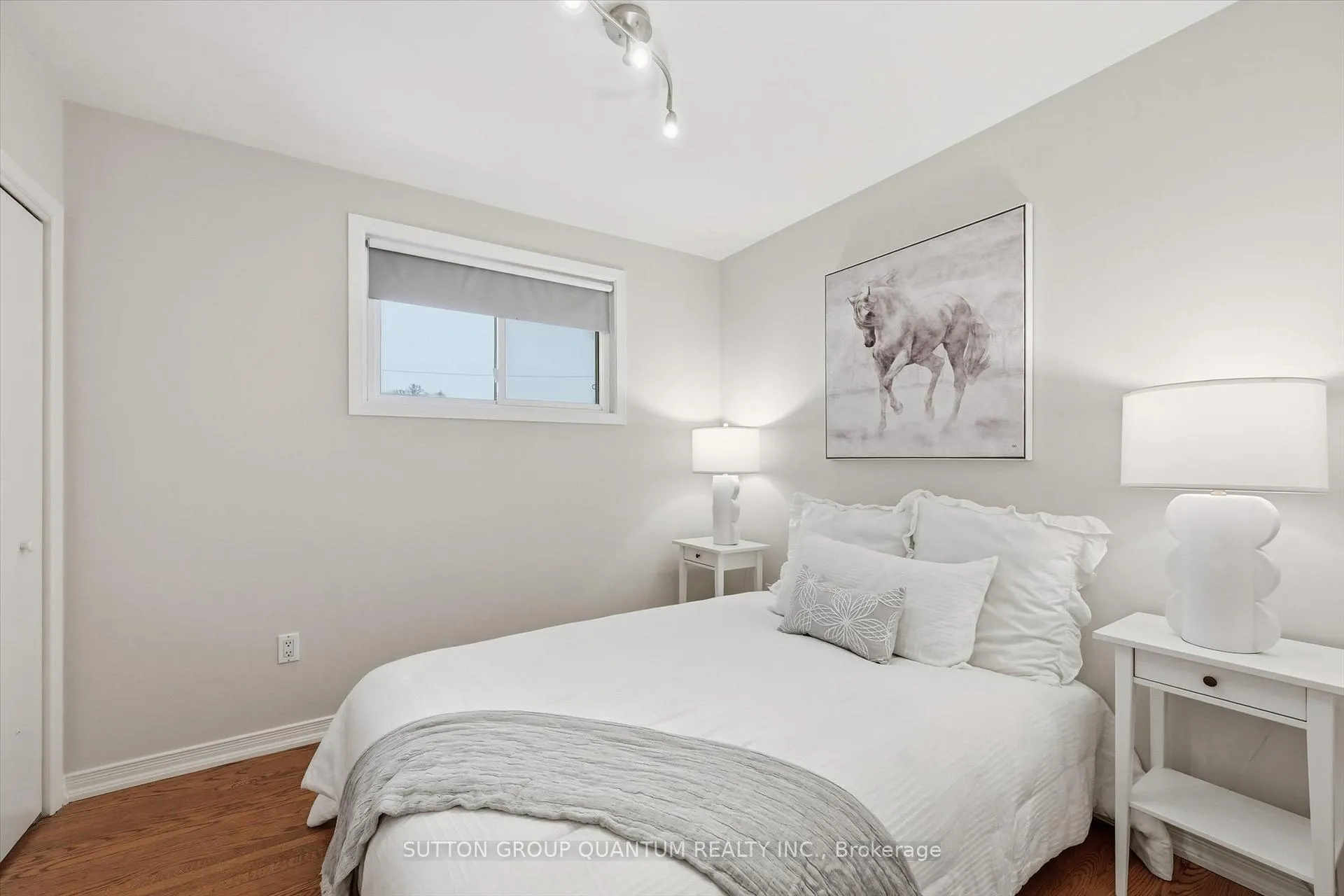 Photo 31 of 383 Cosburn Crescent, Burlington, Shoreacres — HOMEH