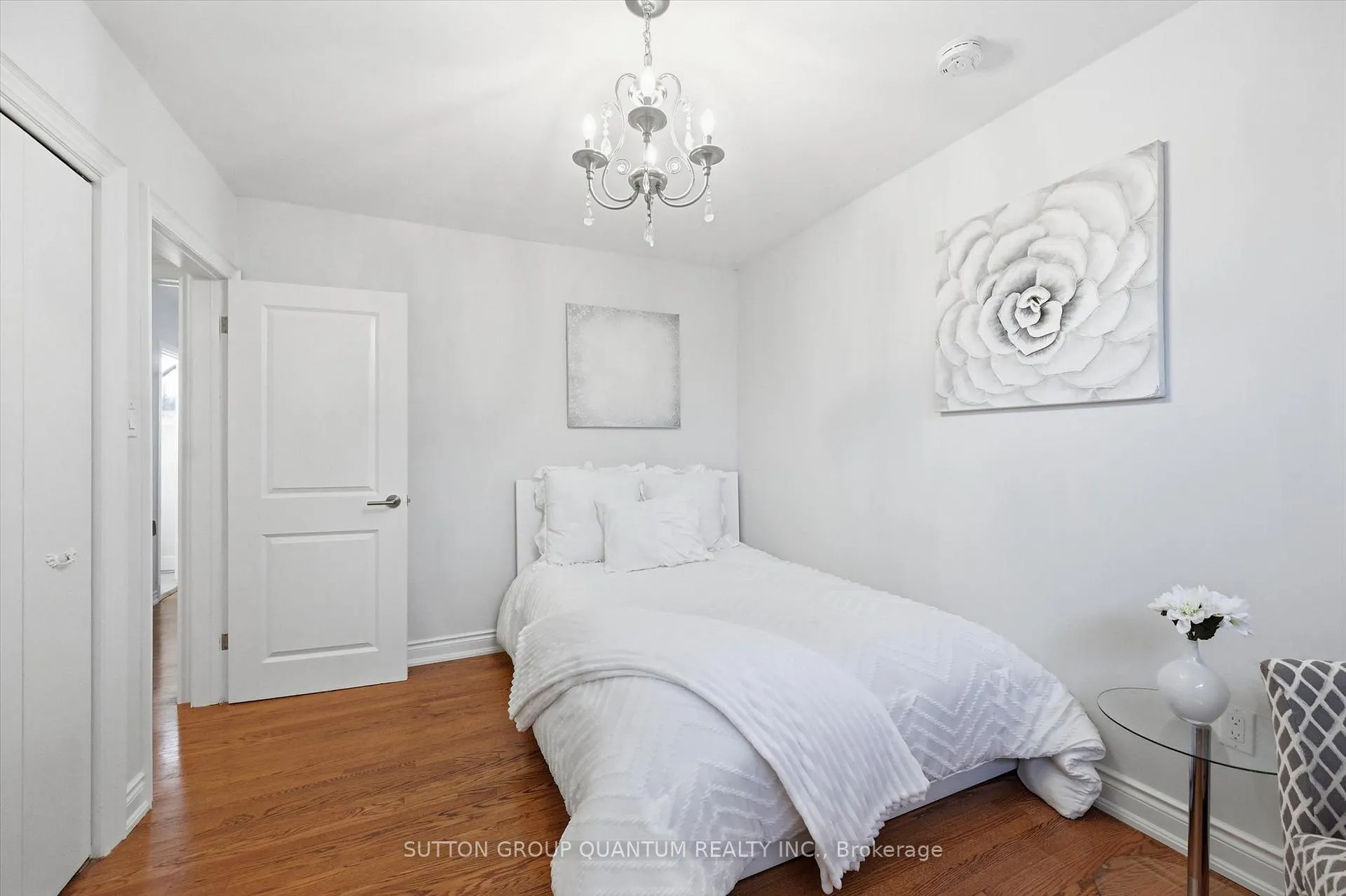 Photo 33 of 383 Cosburn Crescent, Burlington, Shoreacres — HOMEH