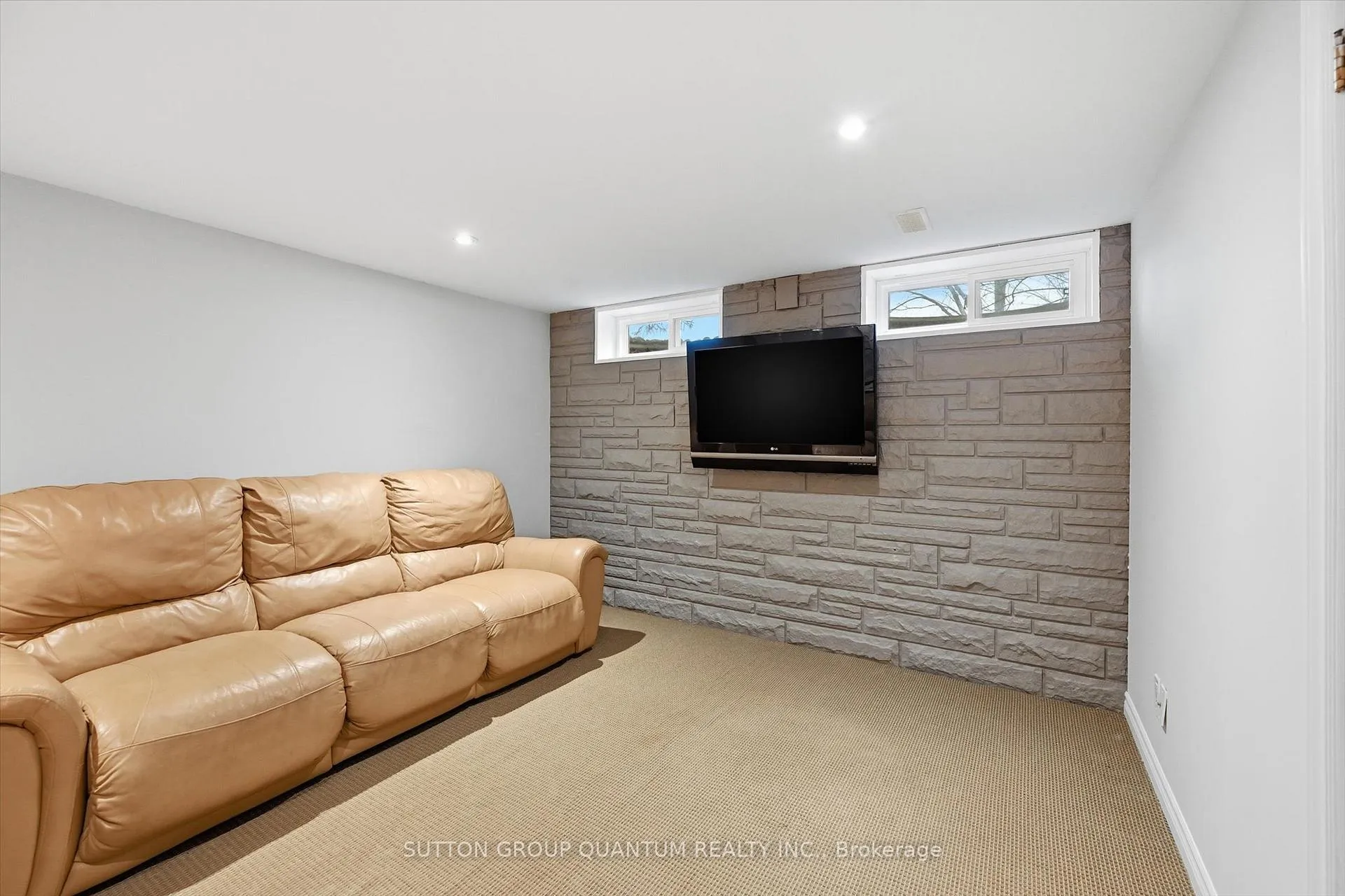 Photo 36 of 383 Cosburn Crescent, Burlington, Shoreacres — HOMEH