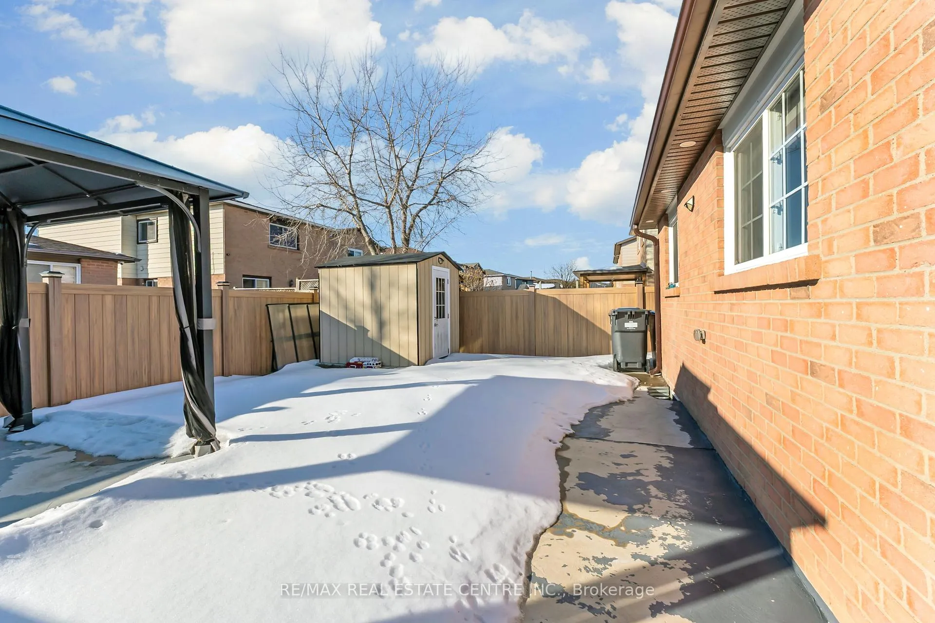 Photo 42 of 67 Talbot Street, Brampton, Brampton West — HOMEH