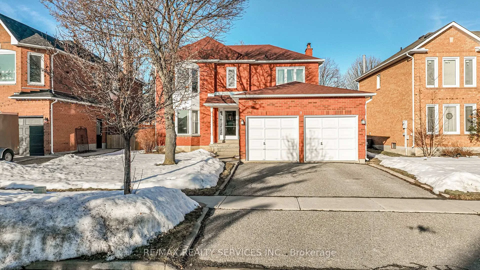 Photo 1 of 7 Laidlaw Avenue, Brampton, Westgate — HOMEH