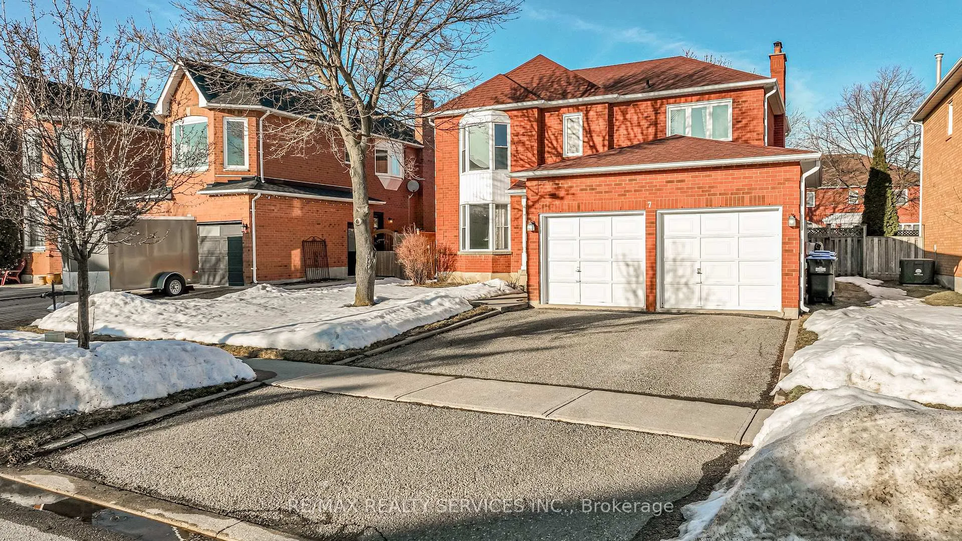 Photo 2 of 7 Laidlaw Avenue, Brampton, Westgate — HOMEH