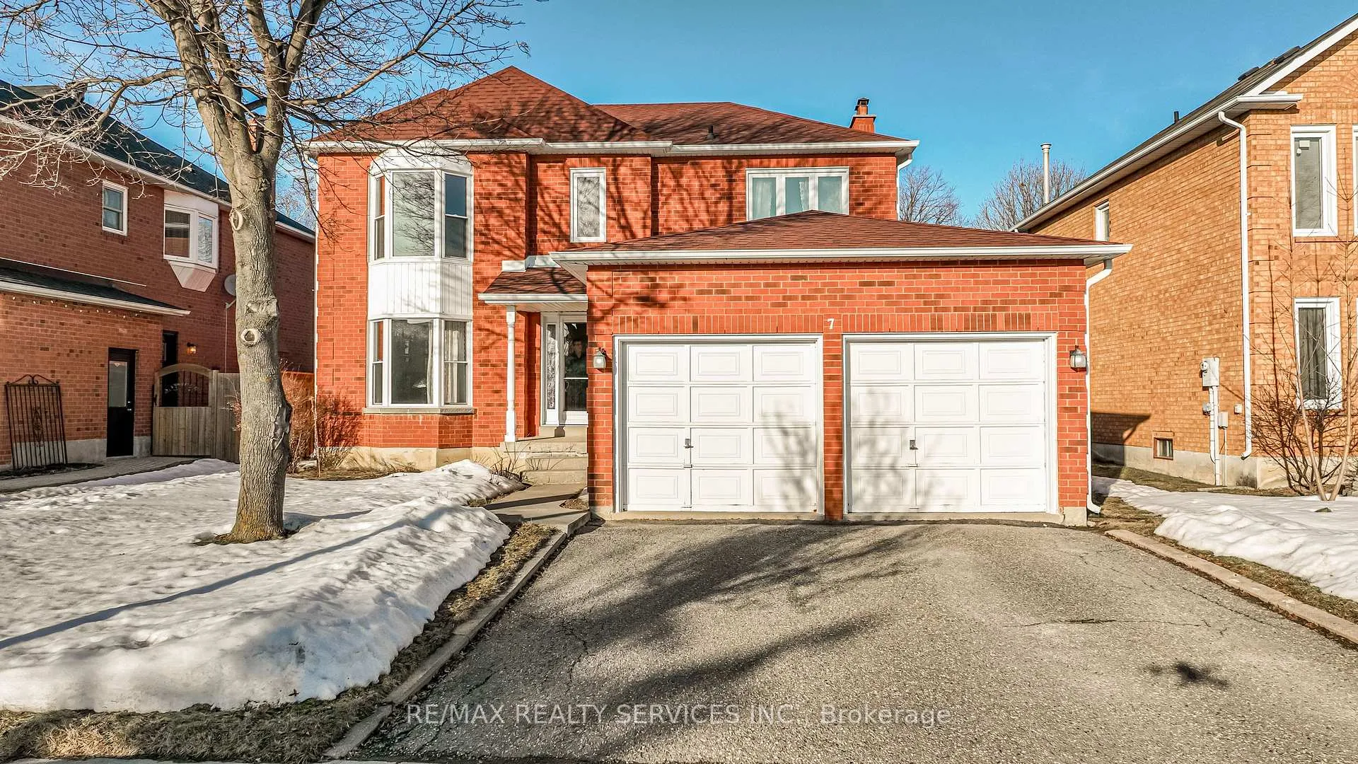 Photo 4 of 7 Laidlaw Avenue, Brampton, Westgate — HOMEH