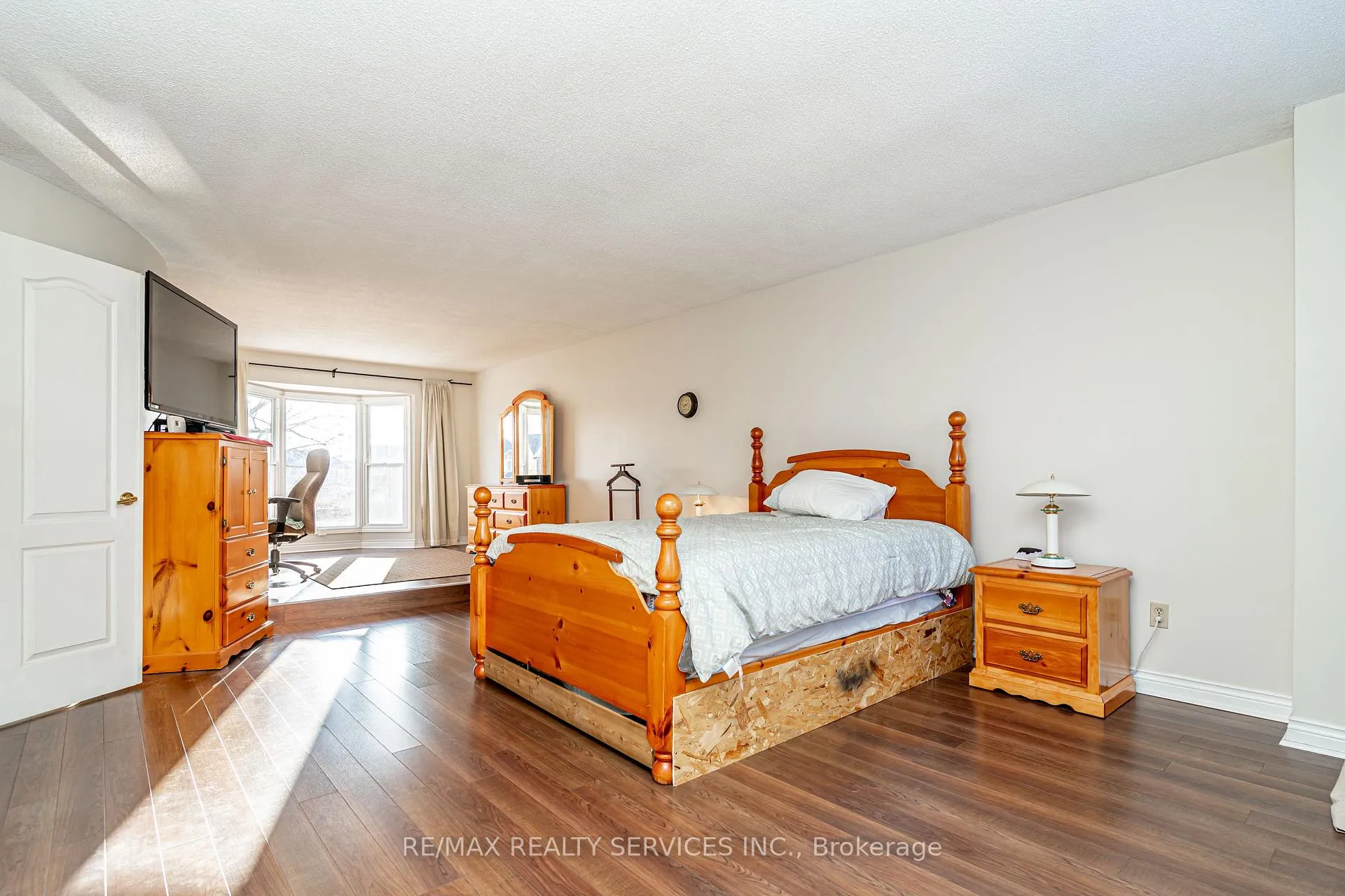 Photo 28 of 7 Laidlaw Avenue, Brampton, Westgate — HOMEH