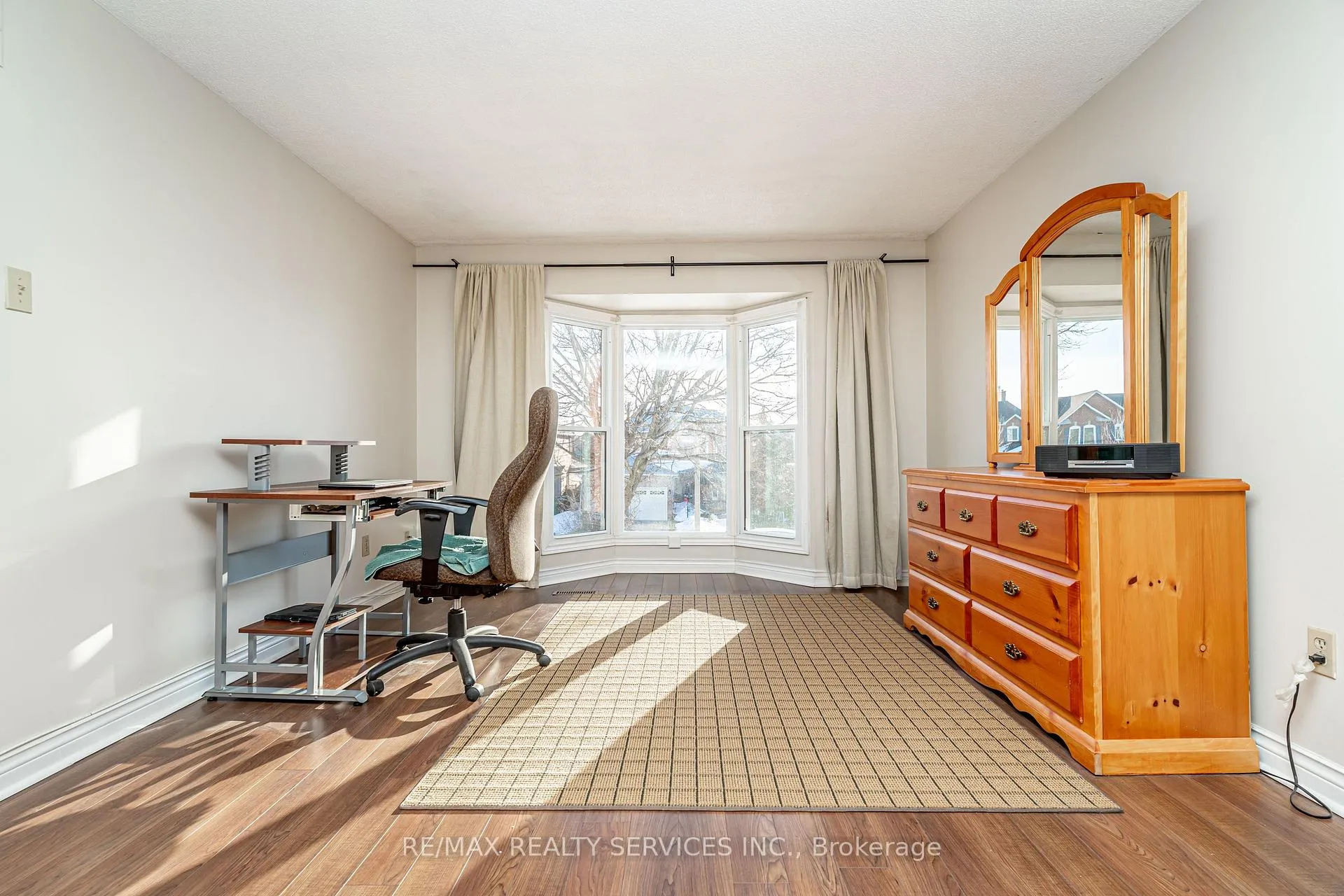 Photo 29 of 7 Laidlaw Avenue, Brampton, Westgate — HOMEH