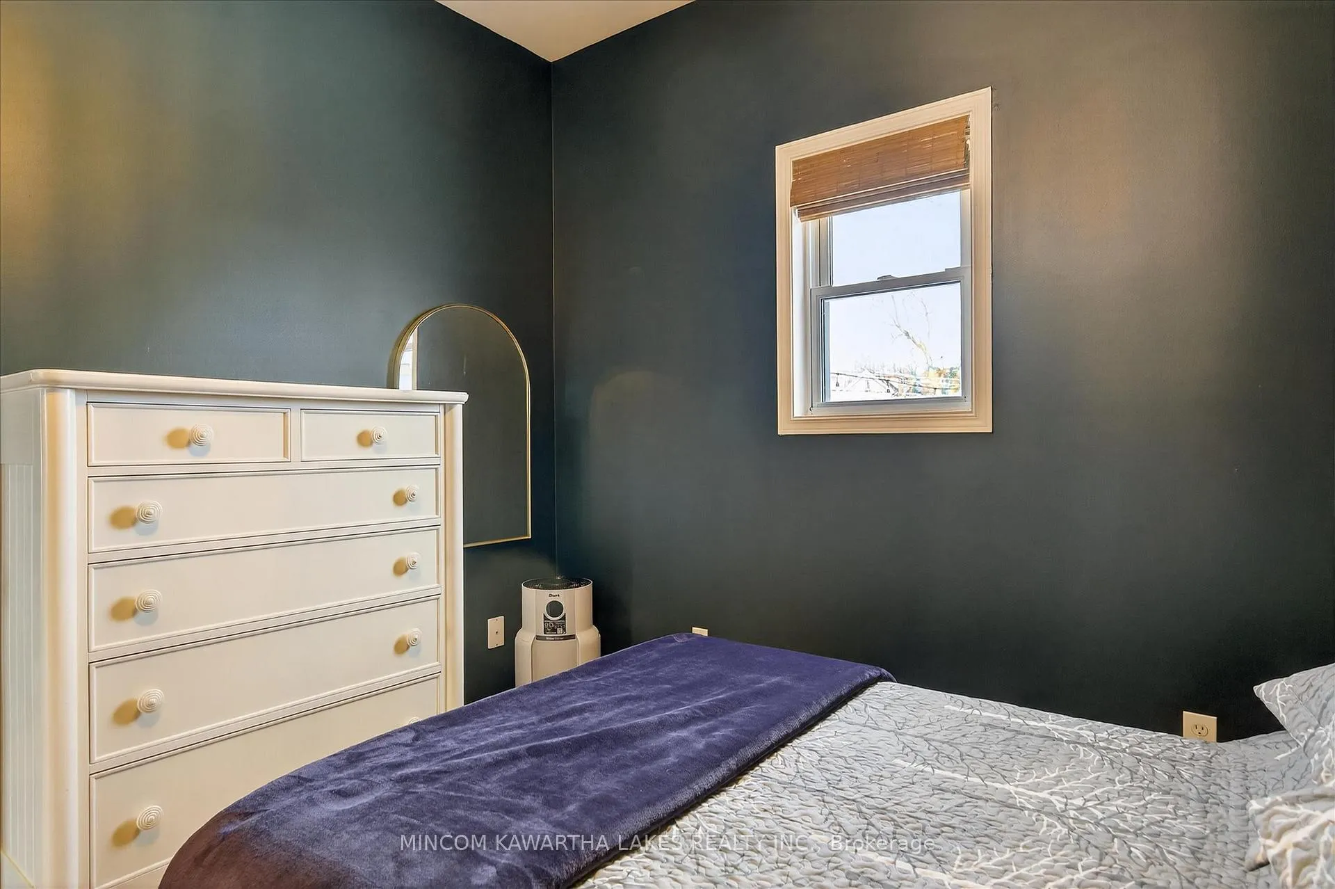 Photo 27 of 668 Brown Street, Peterborough, Otonabee Ward 1 — HOMEH