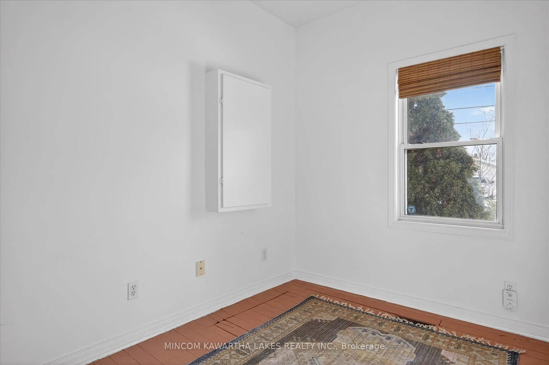 Photo 29 of 668 Brown Street, Peterborough, Otonabee Ward 1 — HOMEH