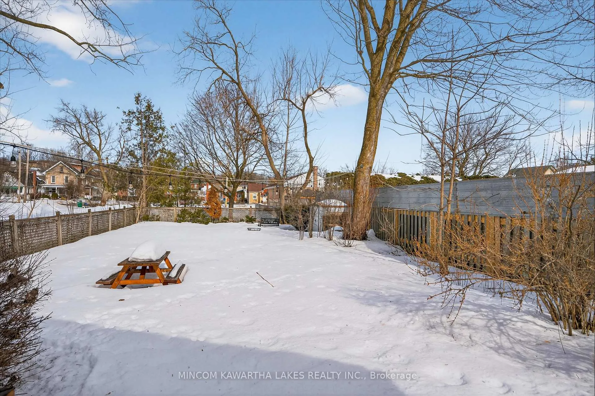 Photo 32 of 668 Brown Street, Peterborough, Otonabee Ward 1 — HOMEH