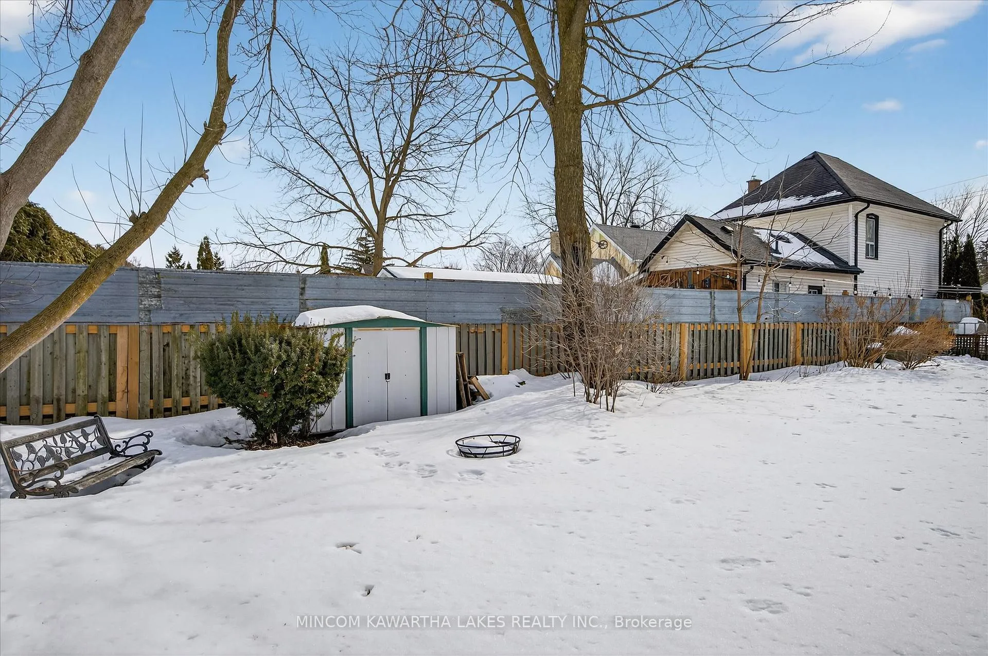Photo 36 of 668 Brown Street, Peterborough, Otonabee Ward 1 — HOMEH
