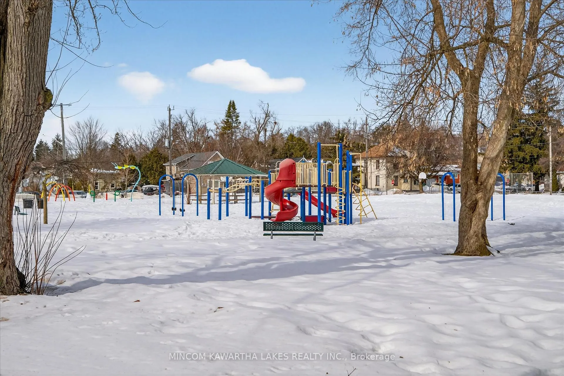Photo 40 of 668 Brown Street, Peterborough, Otonabee Ward 1 — HOMEH