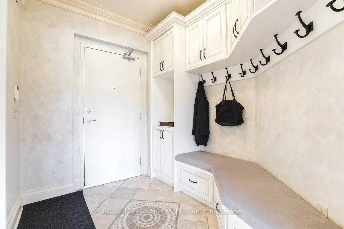 Photo 6 of Unit Ph7, 8201 Islington Avenue, Vaughan, Islington Woods — HOMEH