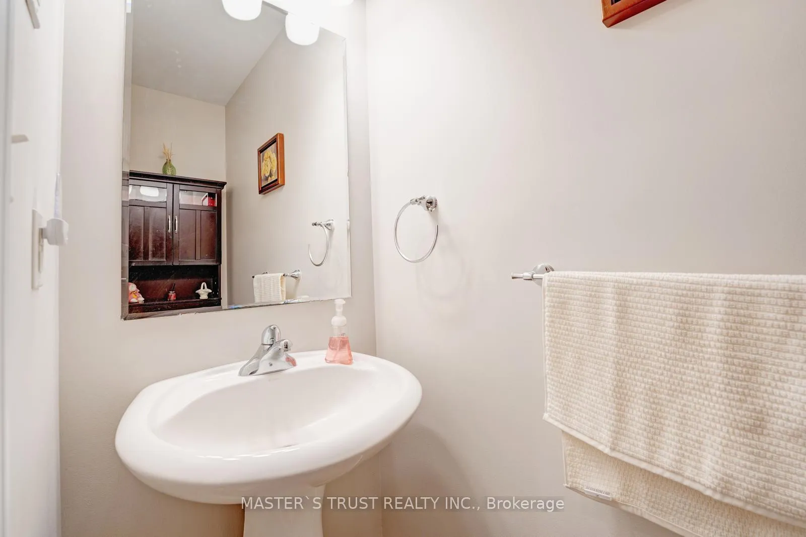 Photo 16 of 5 Howden Crescent, Guelph, Pineridge/Westminster Woods — HOMEH