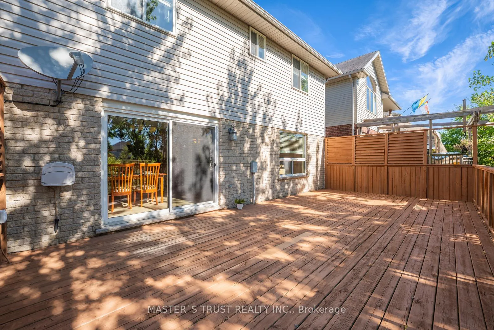 Photo 34 of 5 Howden Crescent, Guelph, Pineridge/Westminster Woods — HOMEH