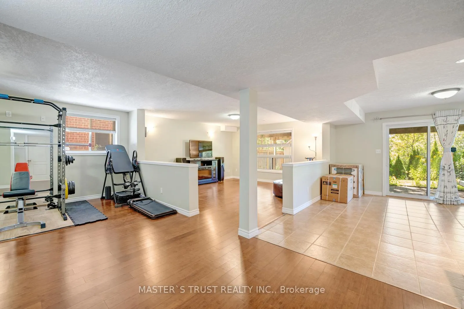 Photo 38 of 5 Howden Crescent, Guelph, Pineridge/Westminster Woods — HOMEH