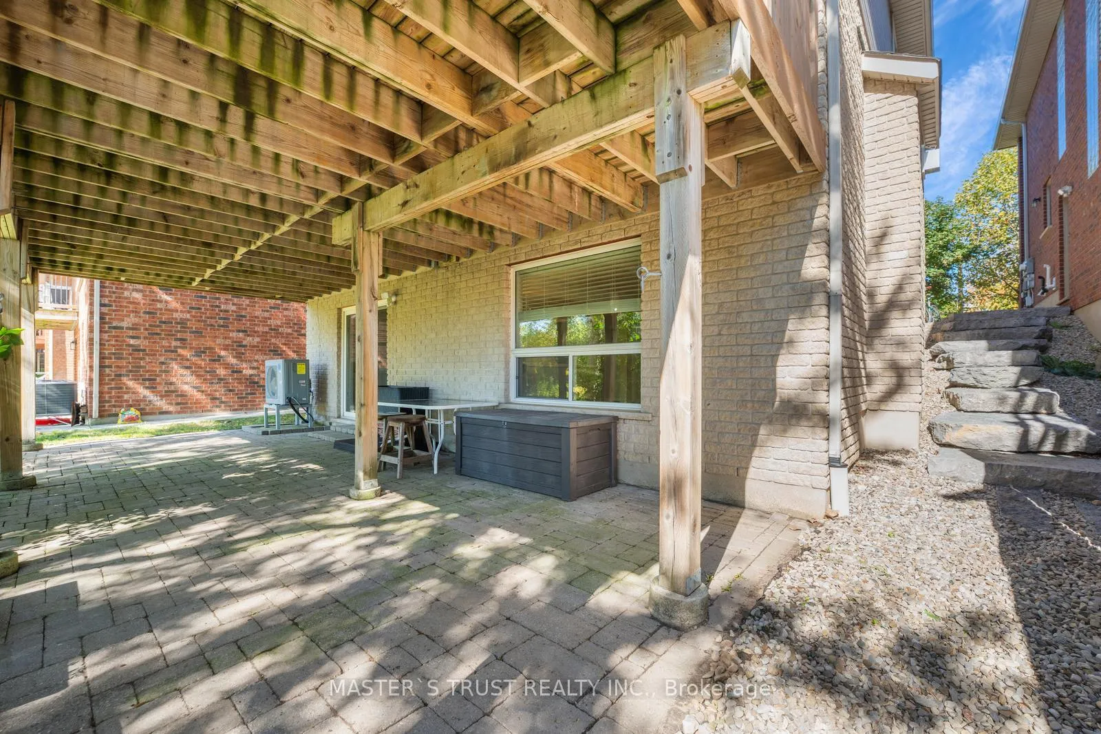 Photo 44 of 5 Howden Crescent, Guelph, Pineridge/Westminster Woods — HOMEH