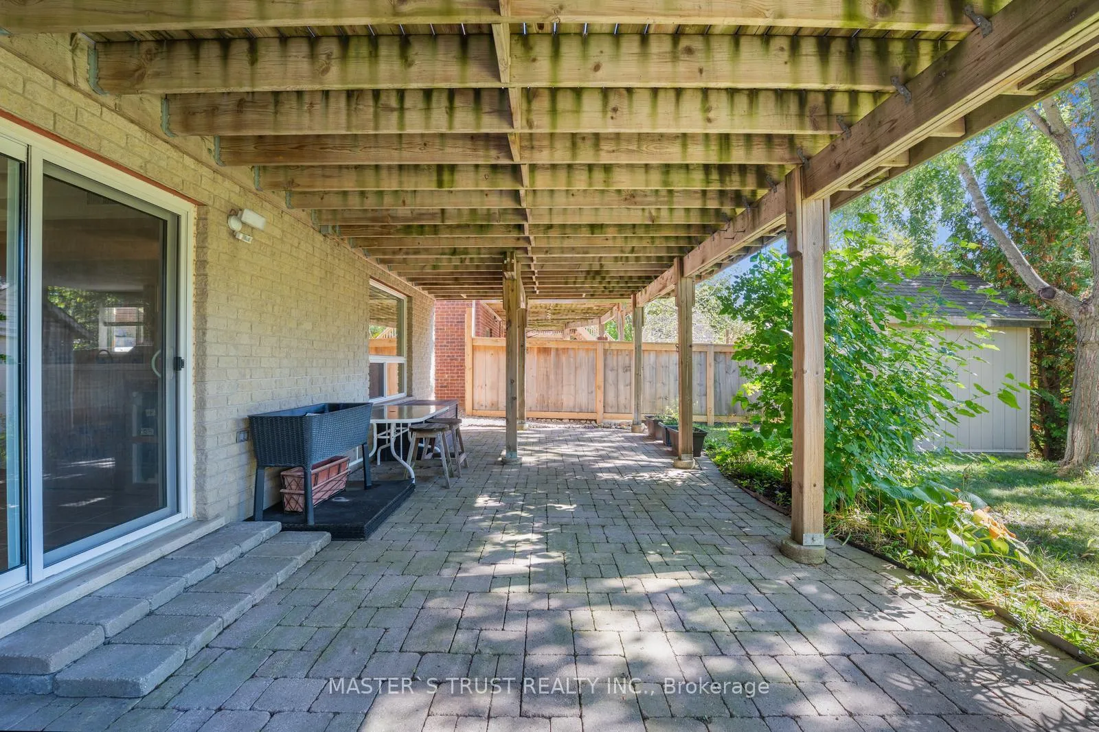 Photo 45 of 5 Howden Crescent, Guelph, Pineridge/Westminster Woods — HOMEH