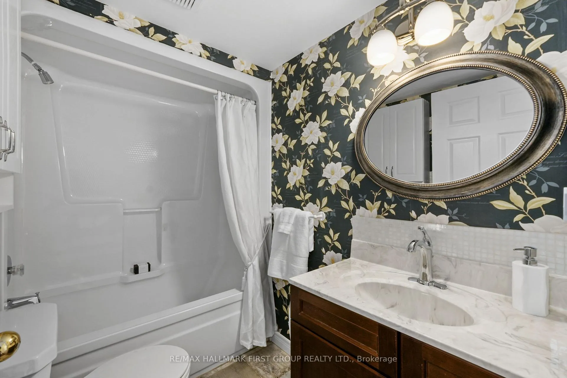 Photo 21 of Unit 306, 107 Marisa Lane, Cobourg — HOMEH