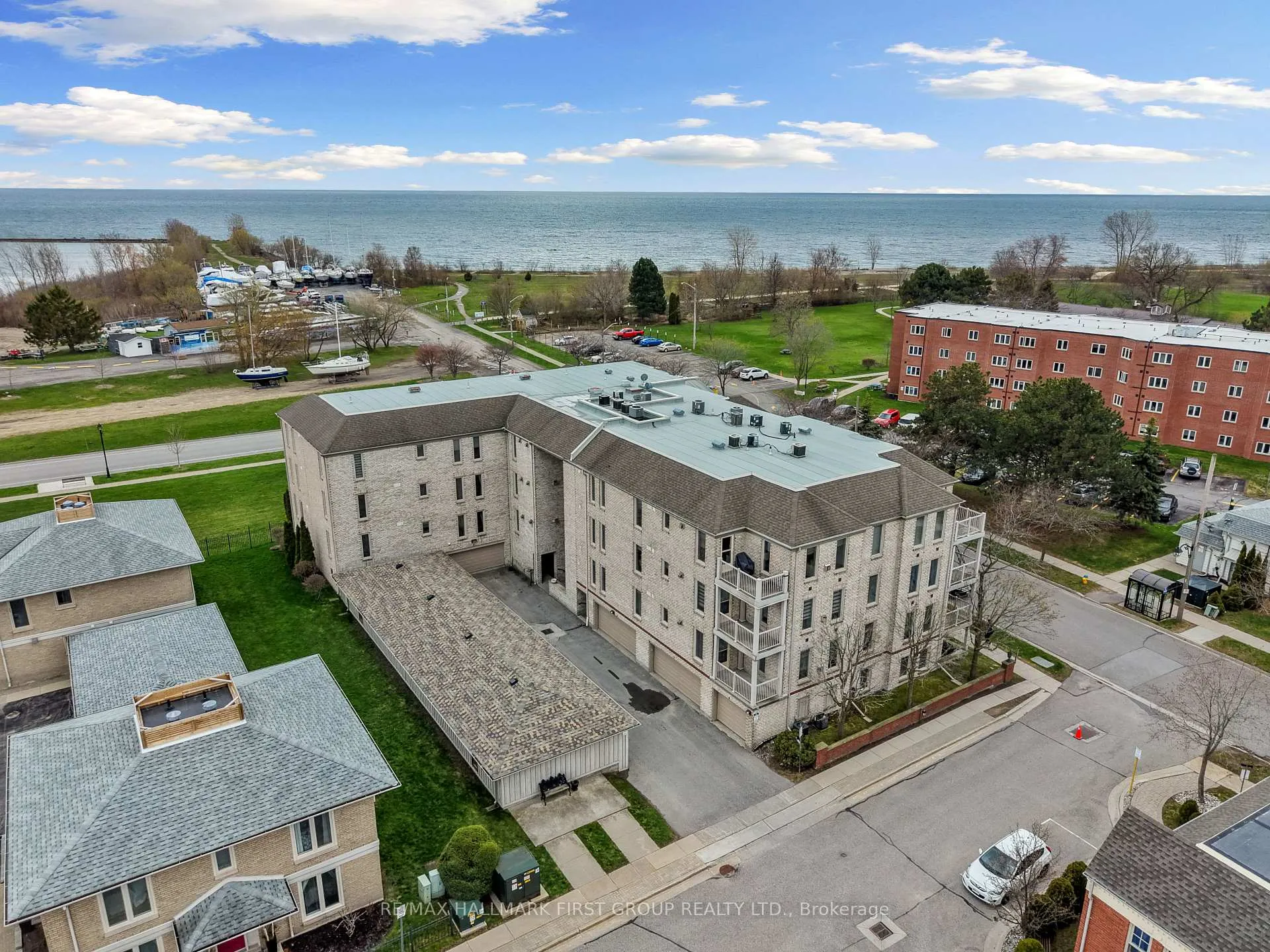 Photo 33 of Unit 306, 107 Marisa Lane, Cobourg — HOMEH