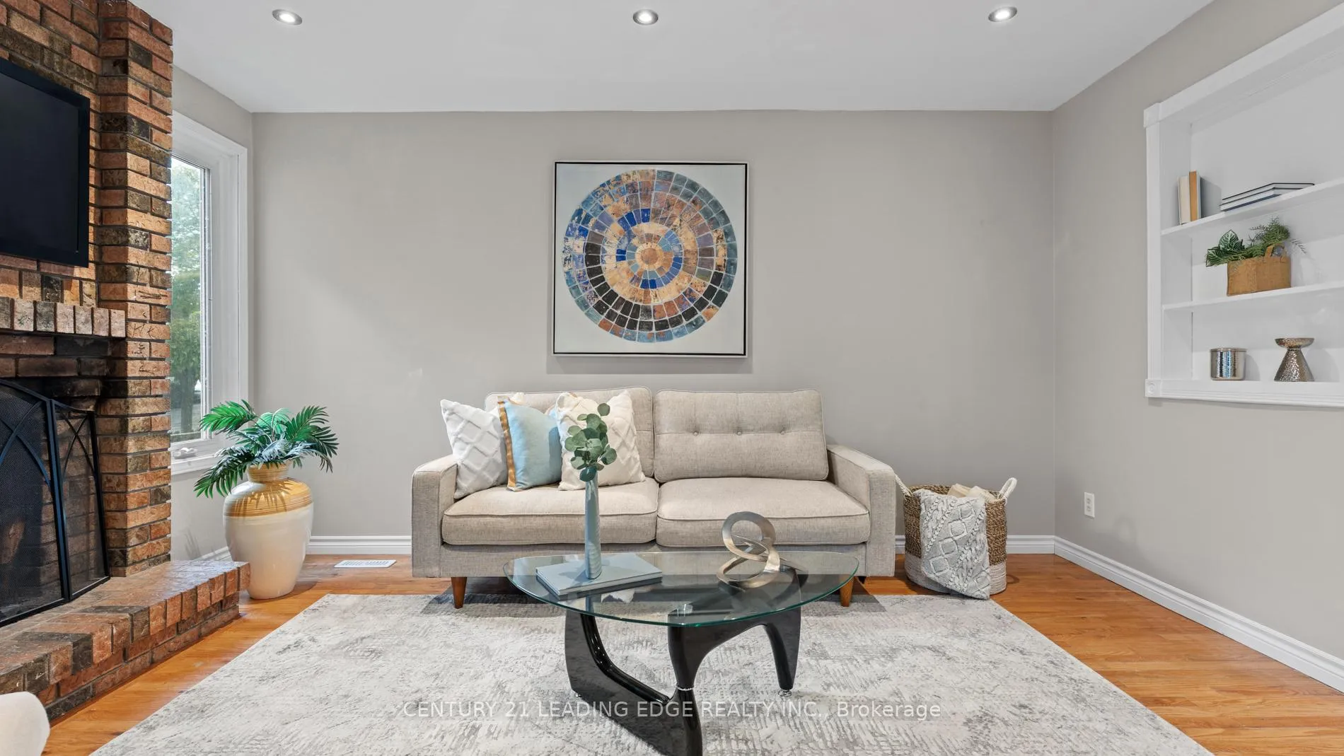 Photo 7 of 42 Tanager Square, Brampton, Heart Lake West — HOMEH