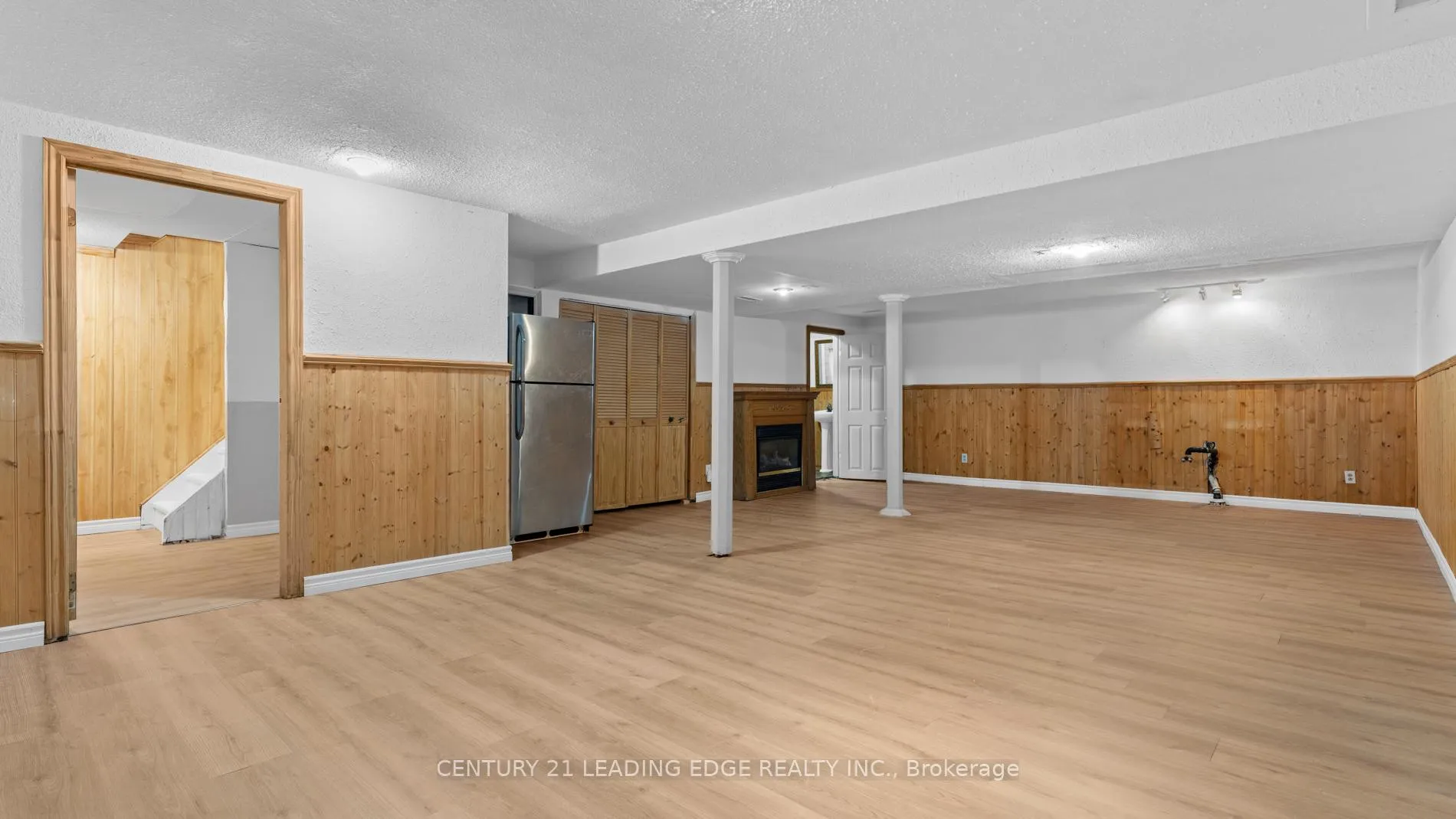 Photo 23 of 42 Tanager Square, Brampton, Heart Lake West — HOMEH