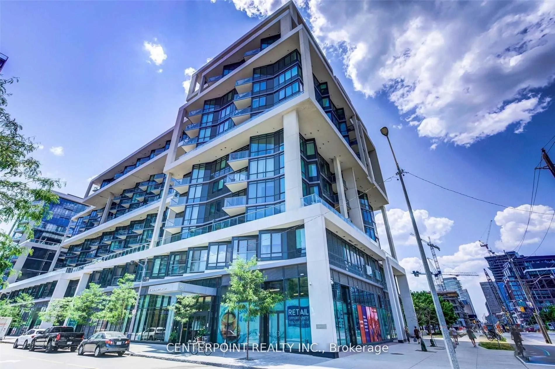 Front of Unit 831, 15 Merchants' Wharf Street