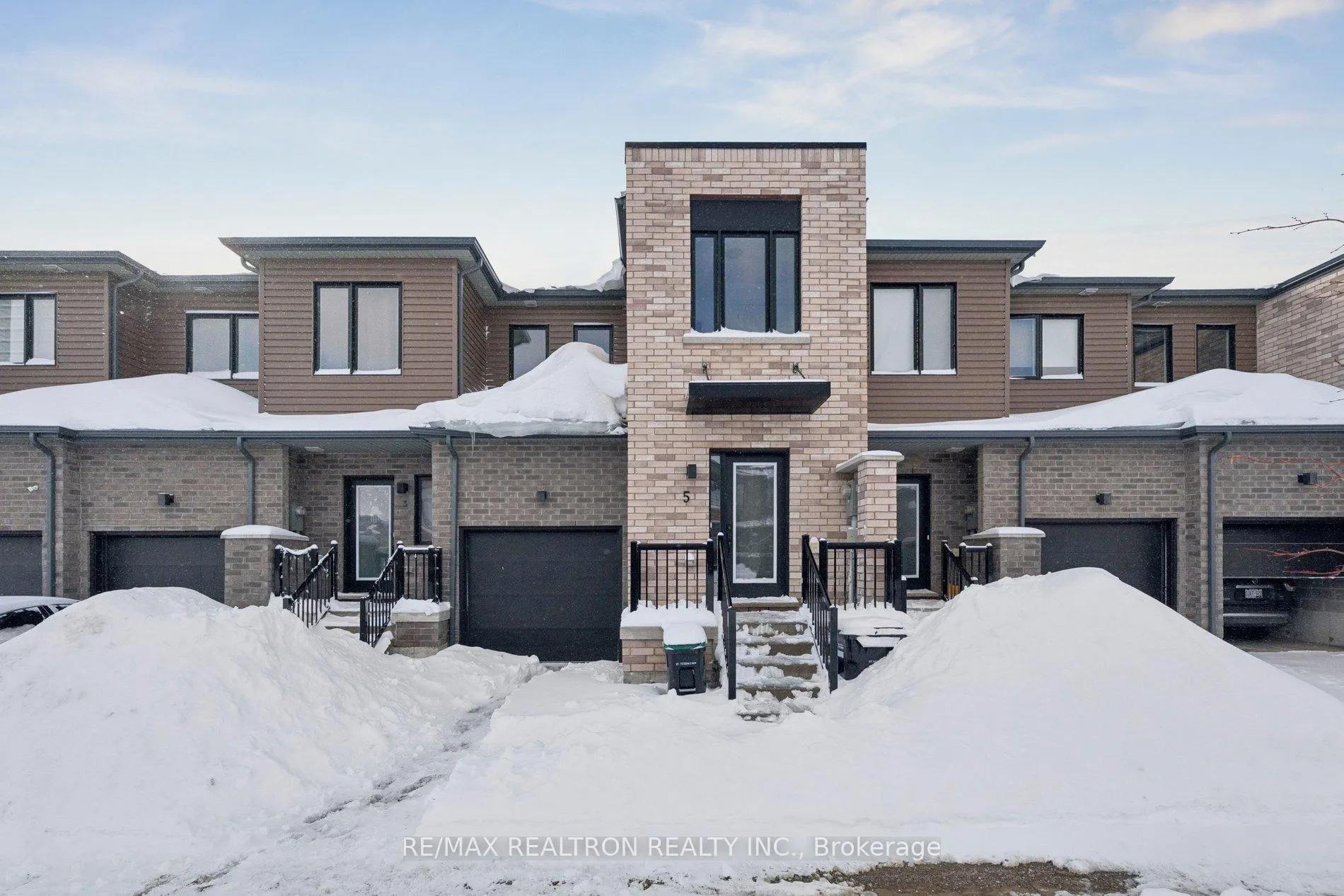 Photo 1 of 5 Haven Lane, Barrie, Painswick South — HOMEH