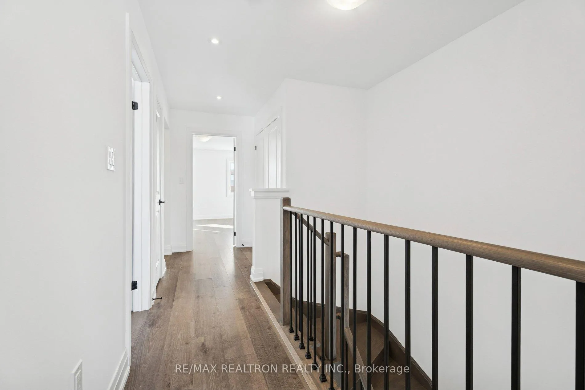 Photo 9 of 5 Haven Lane, Barrie, Painswick South — HOMEH