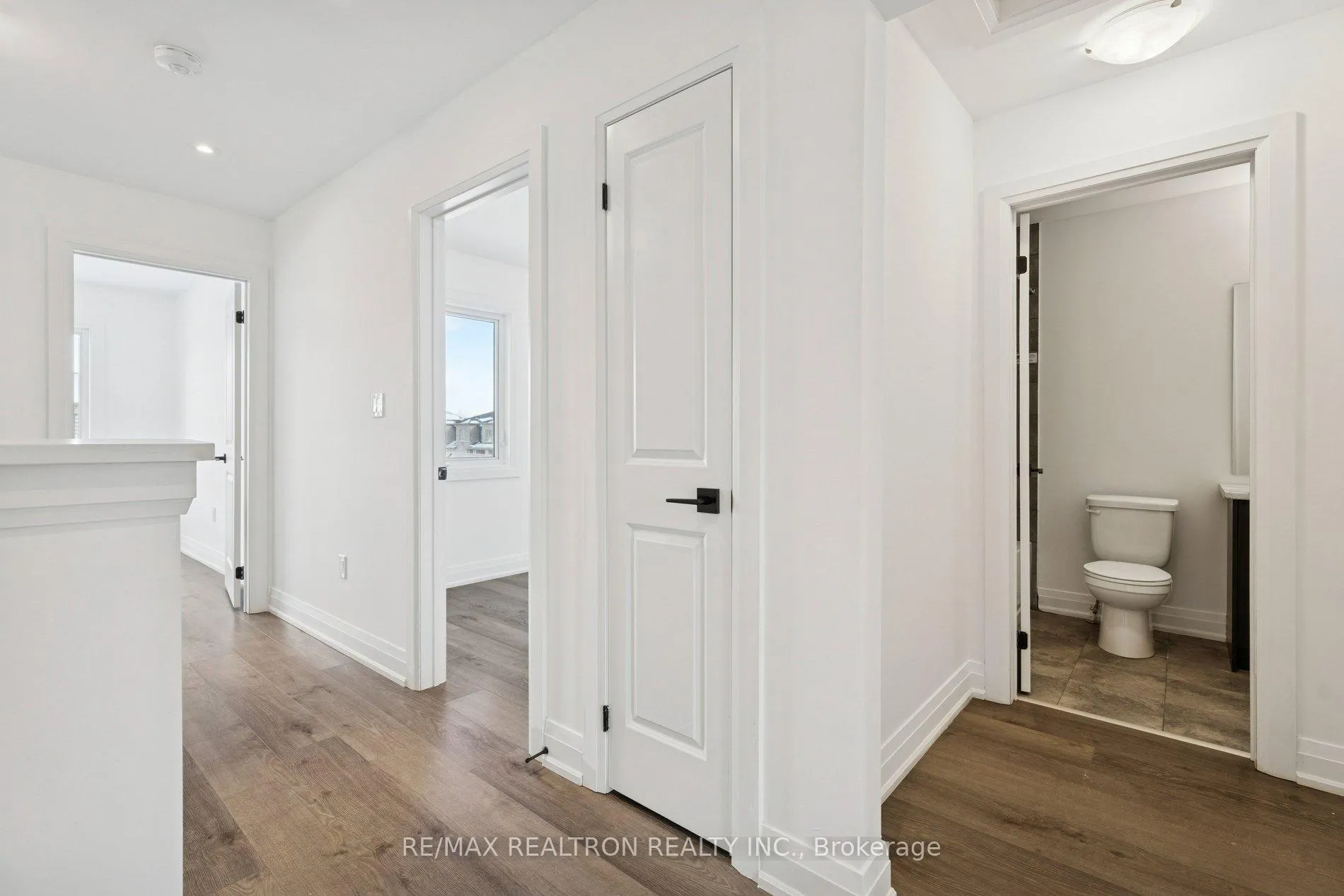 Photo 11 of 5 Haven Lane, Barrie, Painswick South — HOMEH