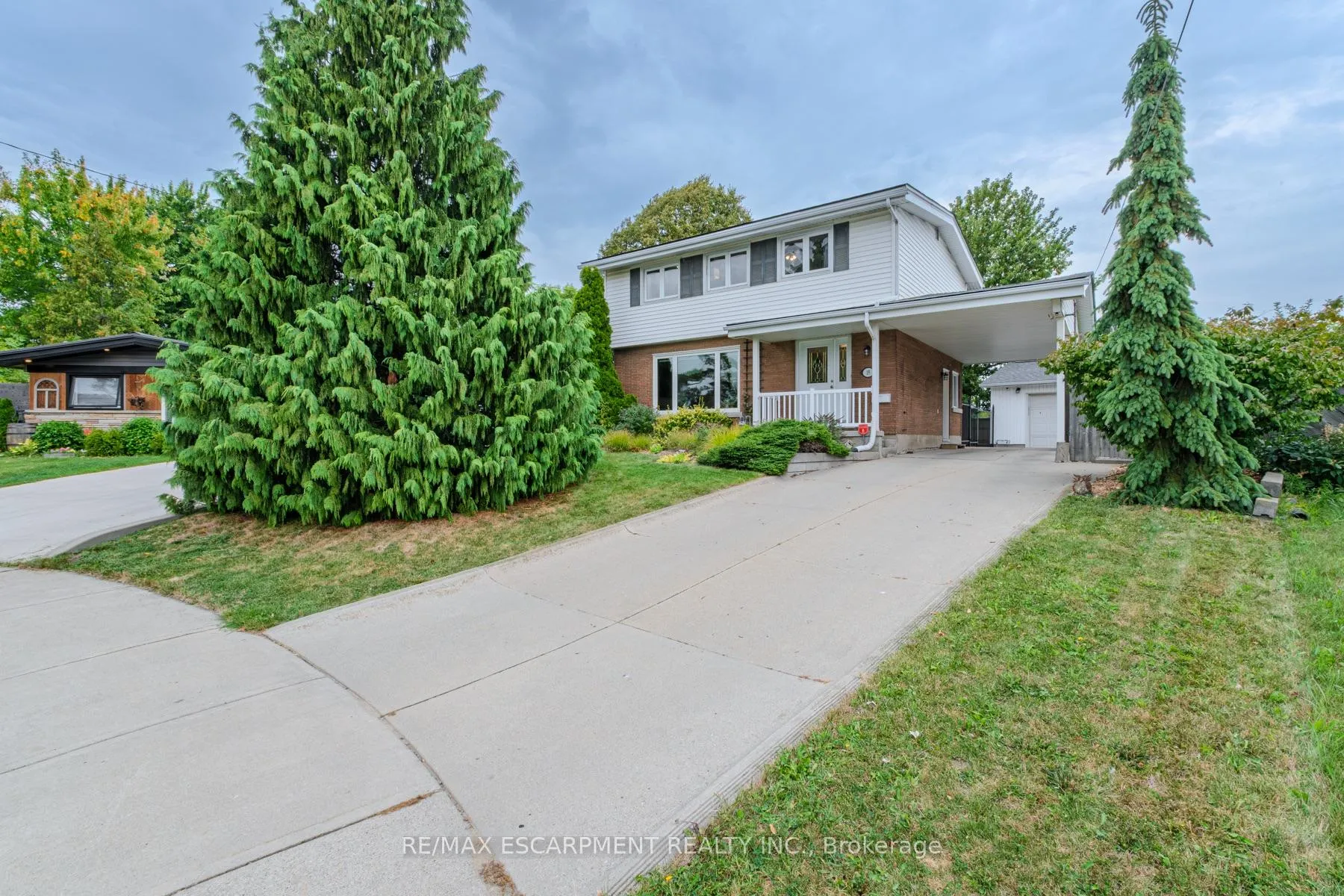 Photo 1 of 19 Carmen Avenue, Hamilton, Macassa — HOMEH