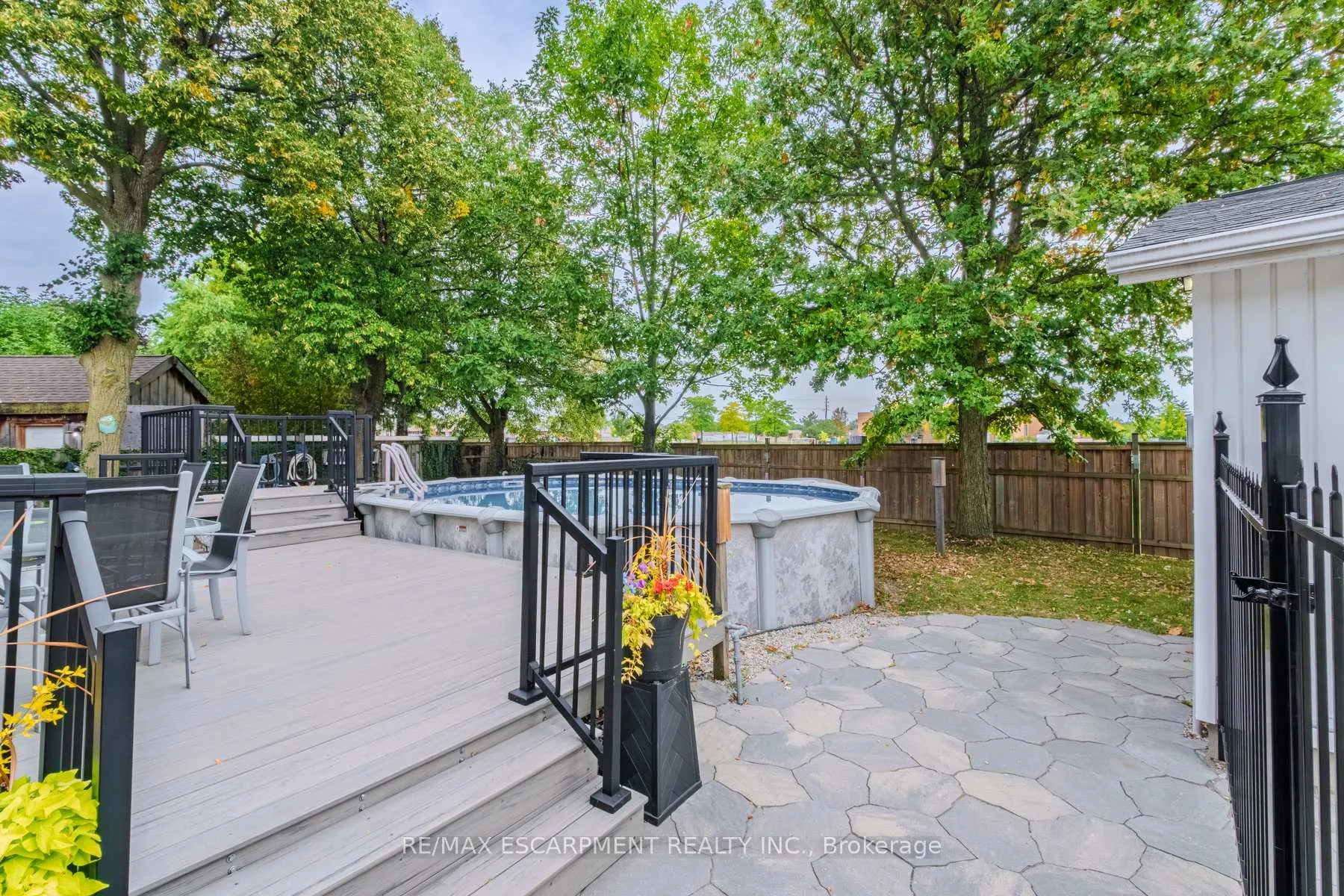 Photo 6 of 19 Carmen Avenue, Hamilton, Macassa — HOMEH