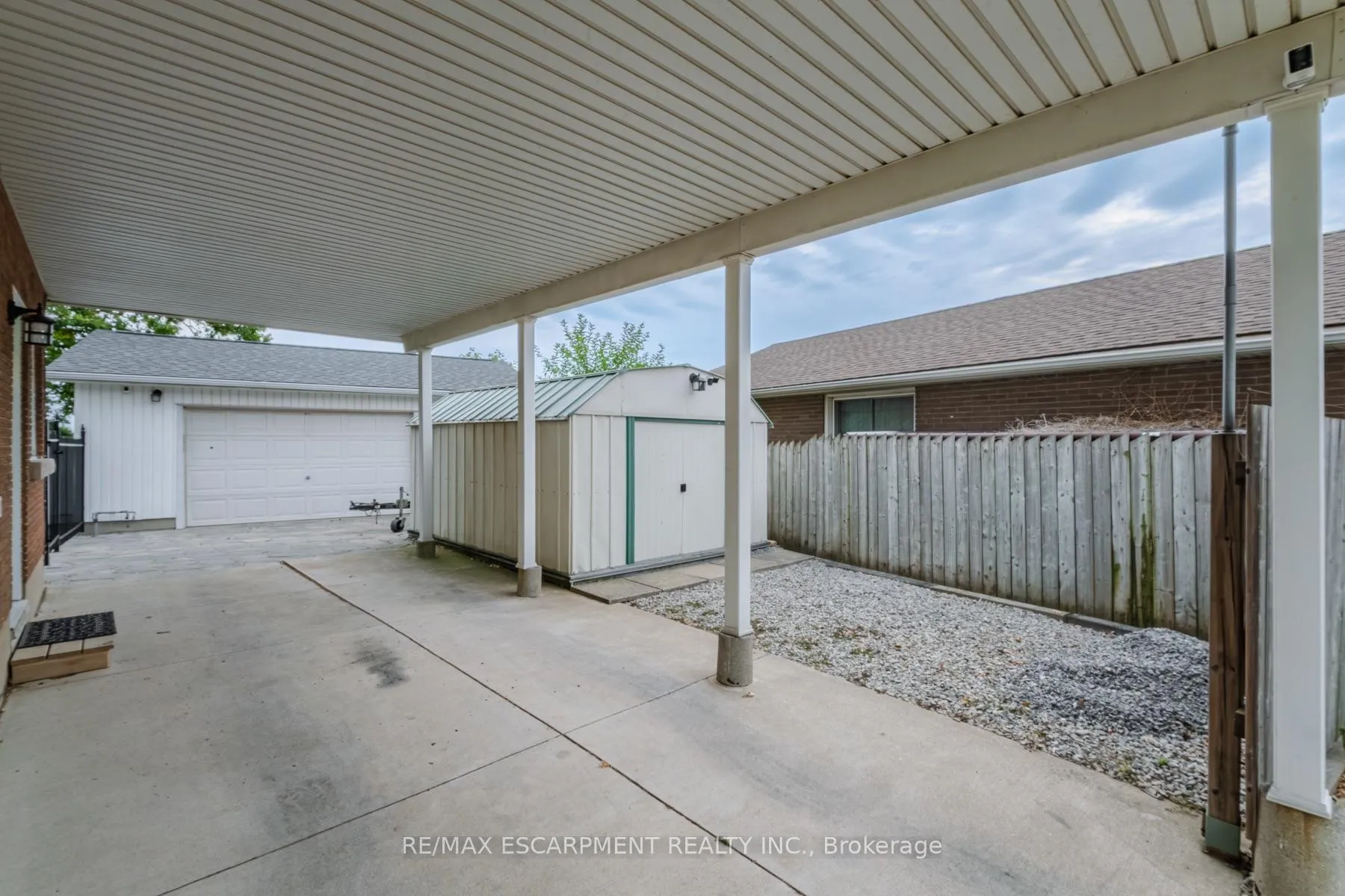 Photo 12 of 19 Carmen Avenue, Hamilton, Macassa — HOMEH
