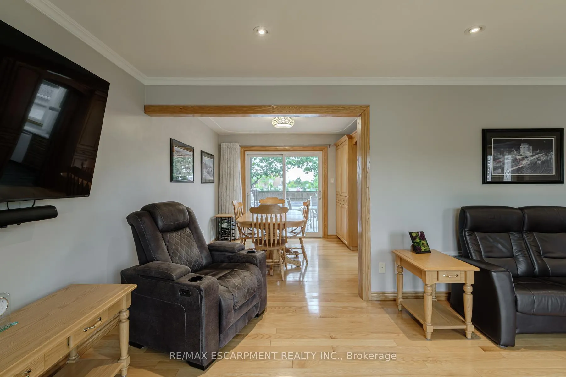 Photo 18 of 19 Carmen Avenue, Hamilton, Macassa — HOMEH