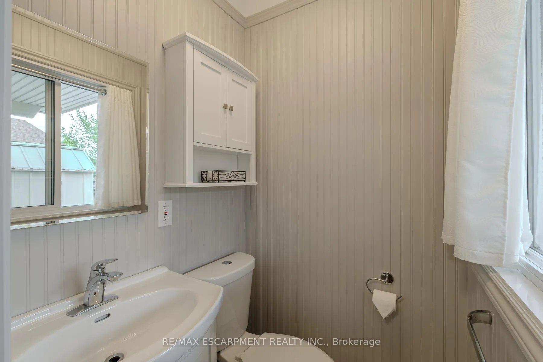Photo 25 of 19 Carmen Avenue, Hamilton, Macassa — HOMEH