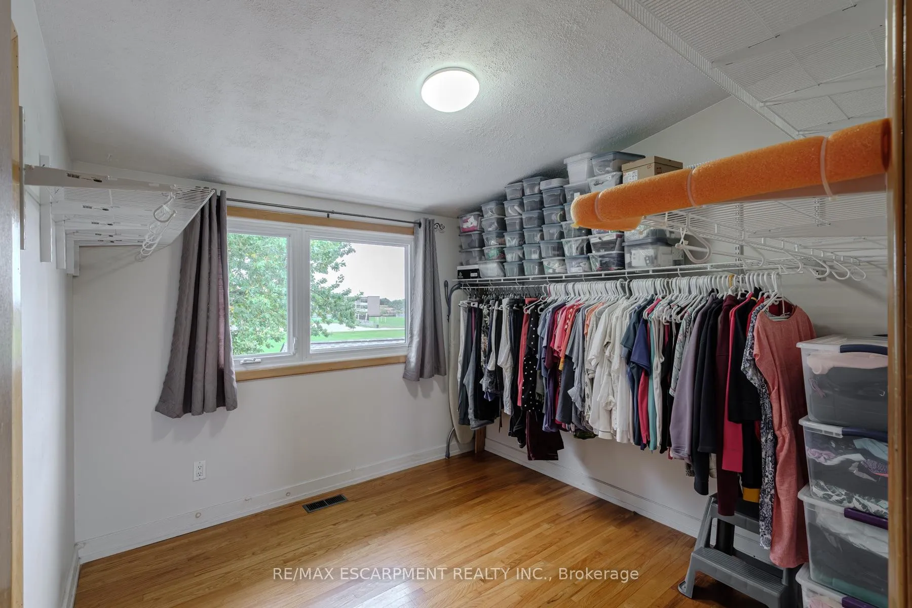 Photo 34 of 19 Carmen Avenue, Hamilton, Macassa — HOMEH