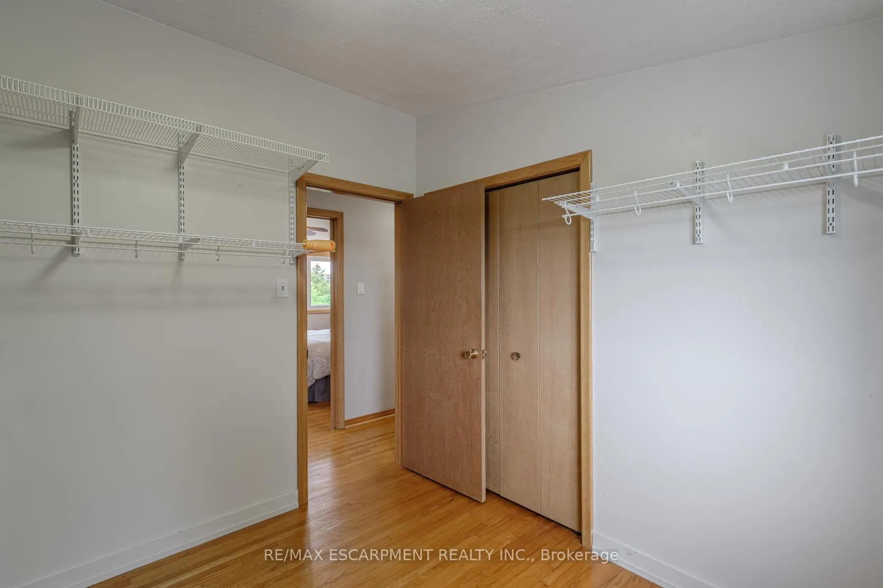 Photo 35 of 19 Carmen Avenue, Hamilton, Macassa — HOMEH