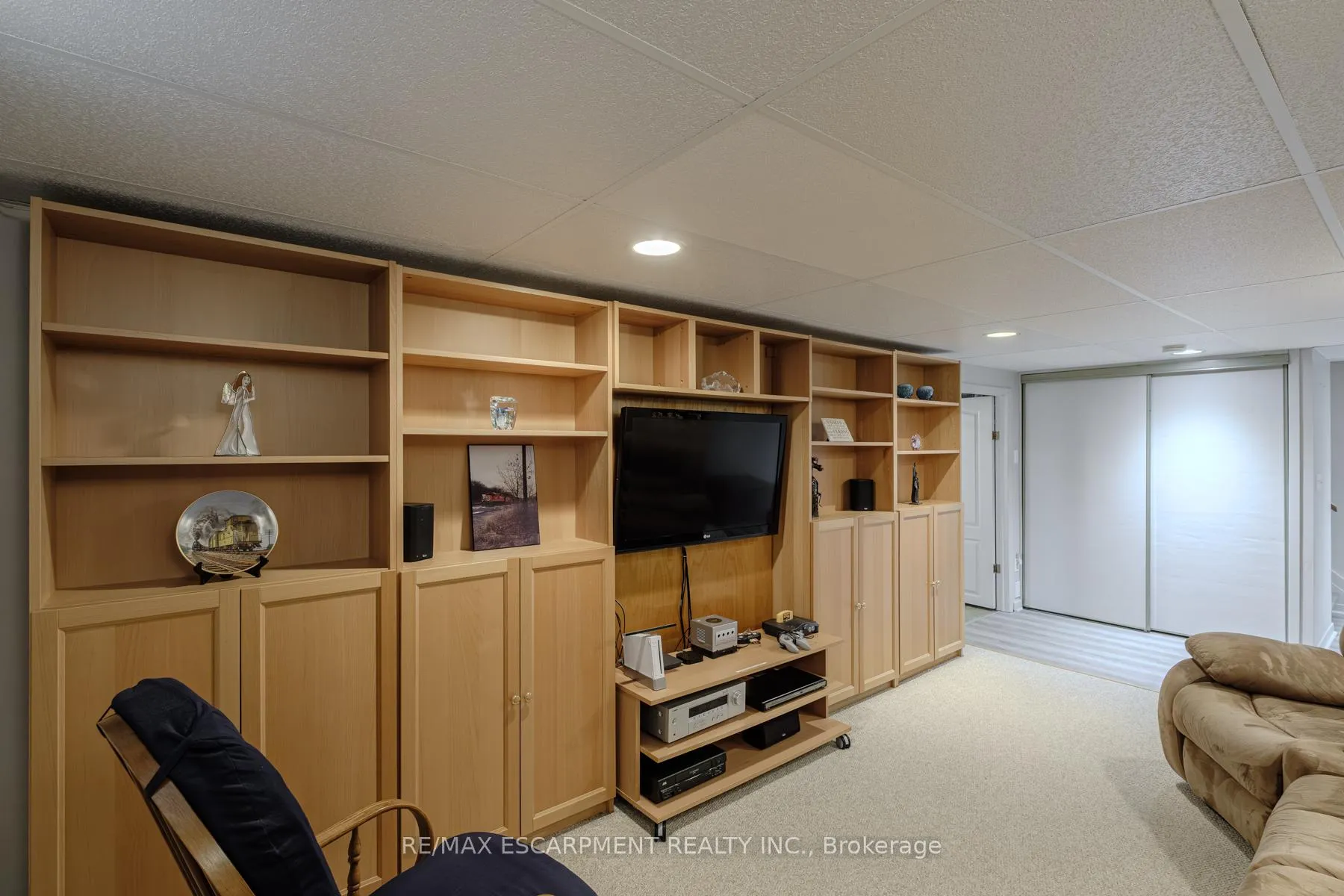 Photo 38 of 19 Carmen Avenue, Hamilton, Macassa — HOMEH