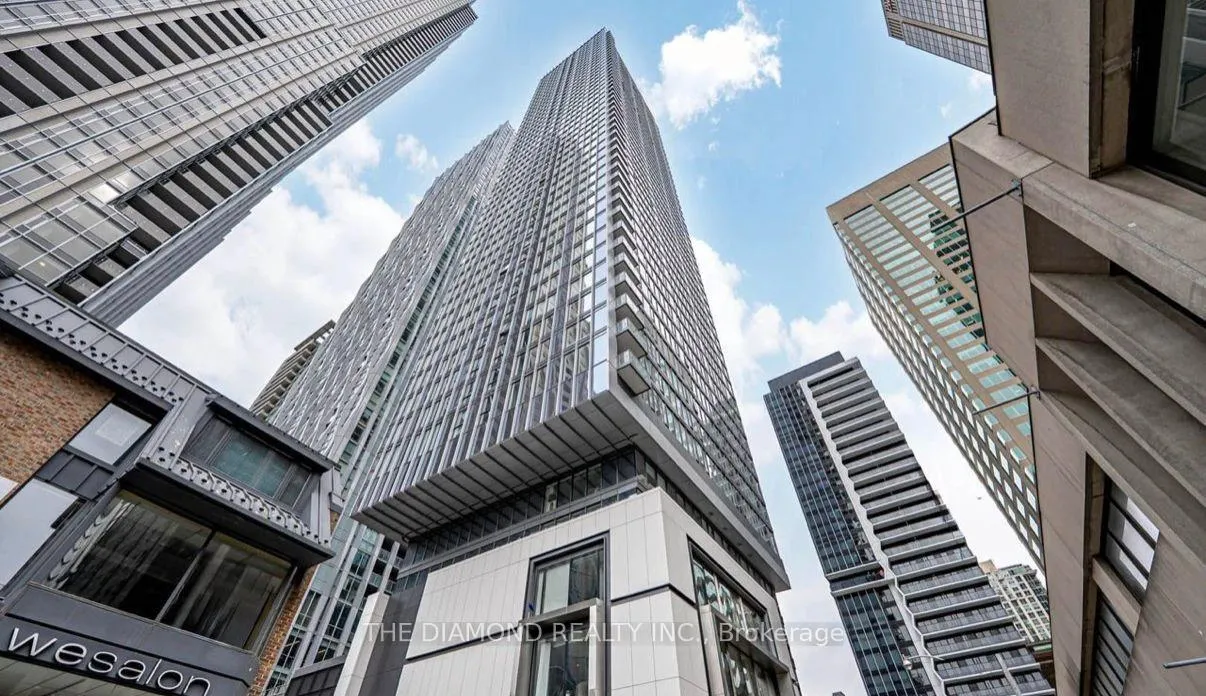Photo 2 of Unit 1704, 8 Cumberland Street, Toronto, The Annex — HOMEH
