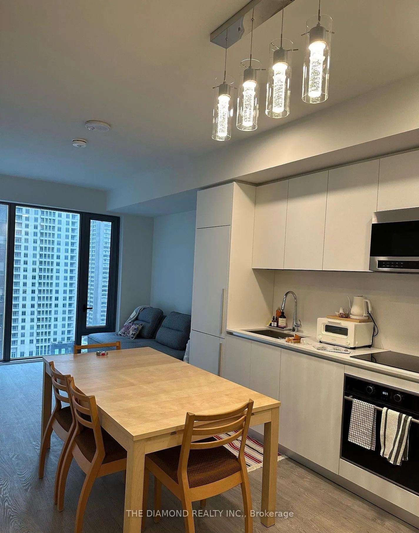 Photo 8 of Unit 1704, 8 Cumberland Street, Toronto, The Annex — HOMEH