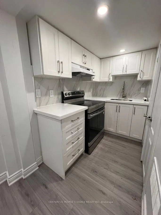 Photo 4 of Unit BSMT, 45 Bushmill Circle E, Brampton, Fletcher's Meadow — HOMEH