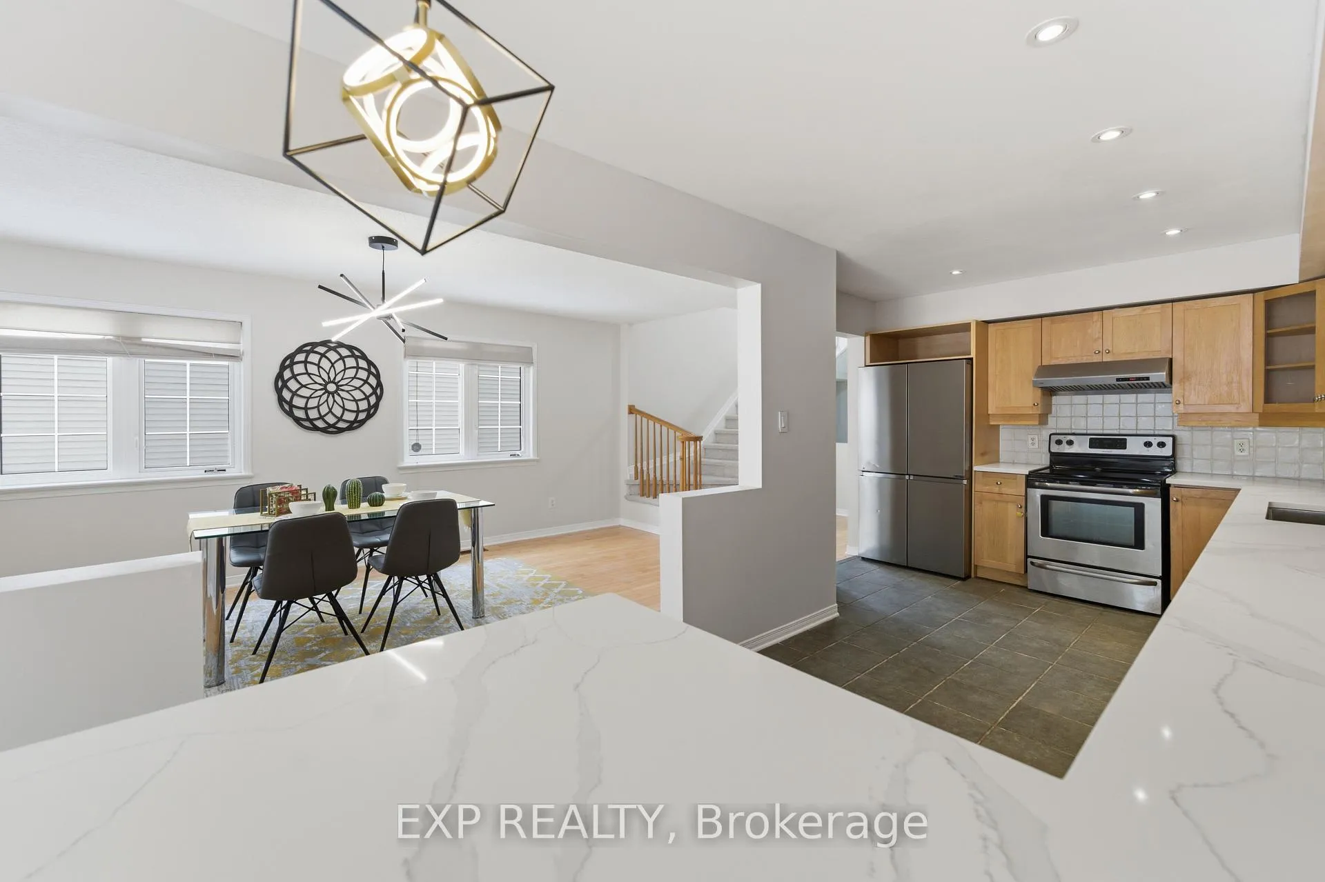Photo 12 of 30 Fieldberry Private, Ottawa, Barrhaven - Stonebridge — HOMEH