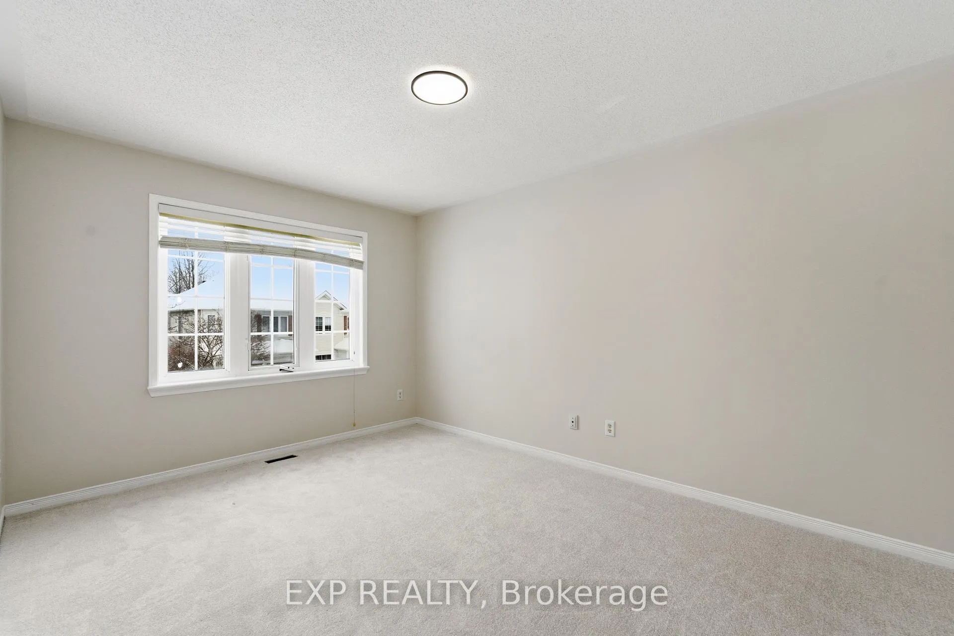 Photo 22 of 30 Fieldberry Private, Ottawa, Barrhaven - Stonebridge — HOMEH