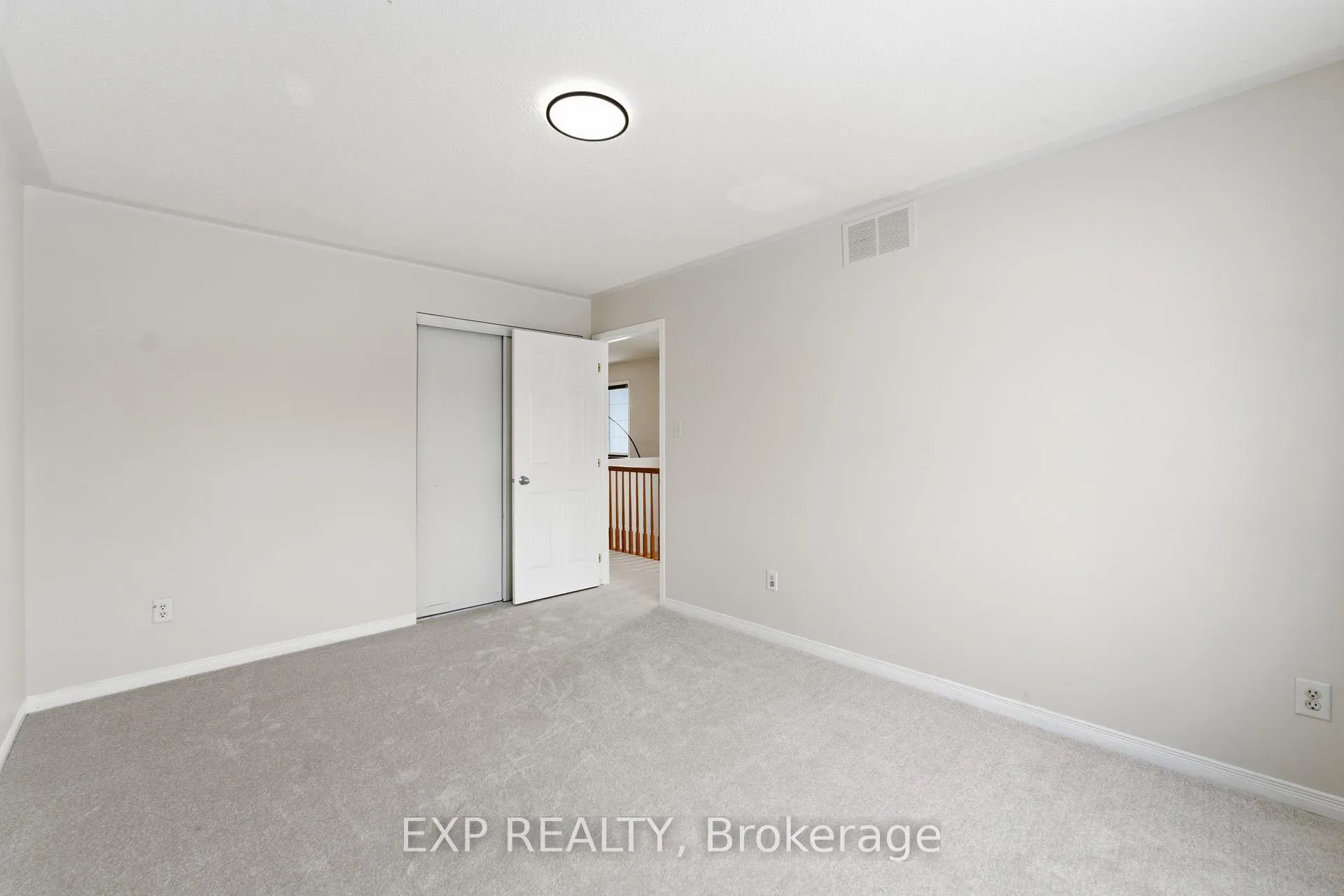 Photo 23 of 30 Fieldberry Private, Ottawa, Barrhaven - Stonebridge — HOMEH