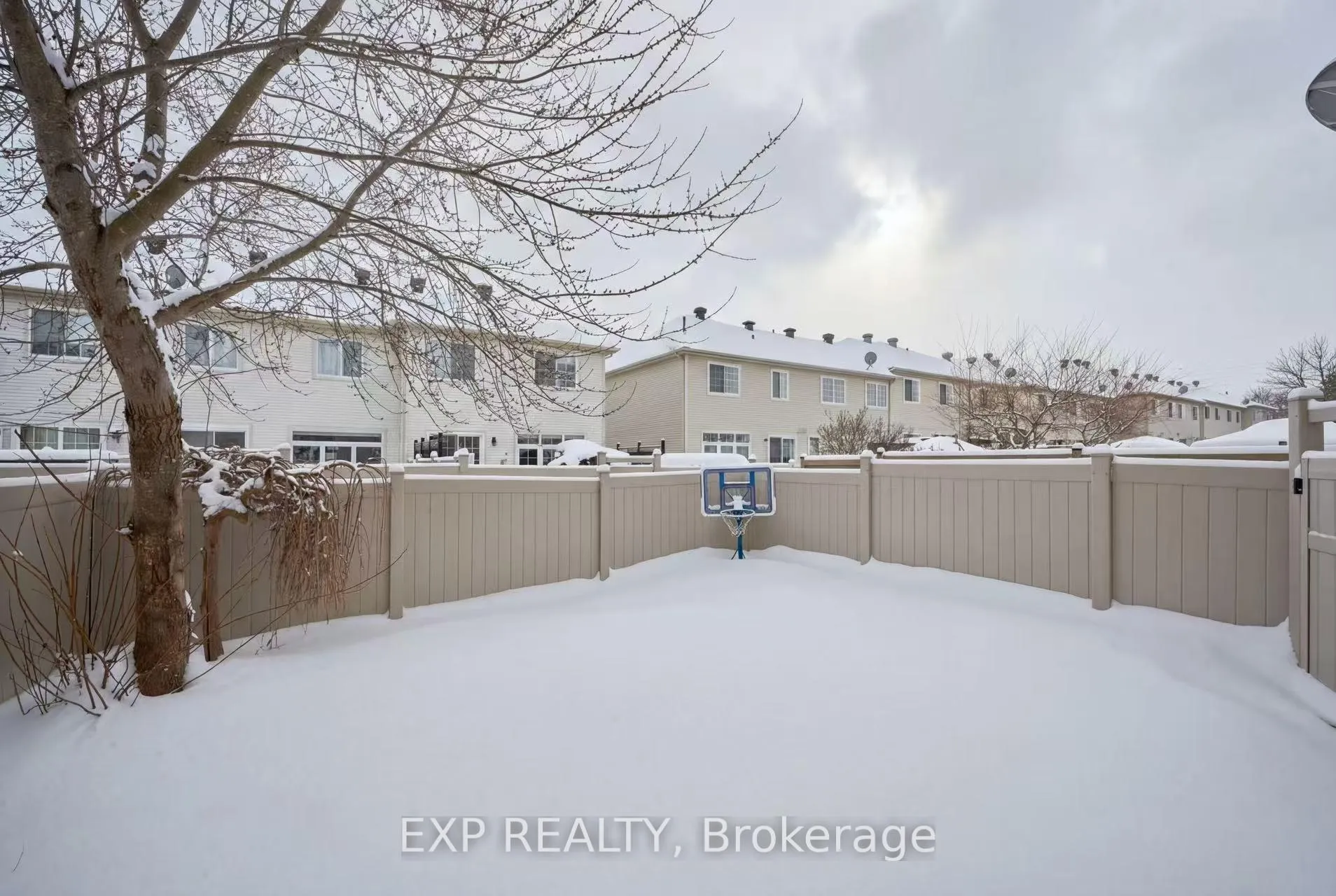 Photo 33 of 30 Fieldberry Private, Ottawa, Barrhaven - Stonebridge — HOMEH