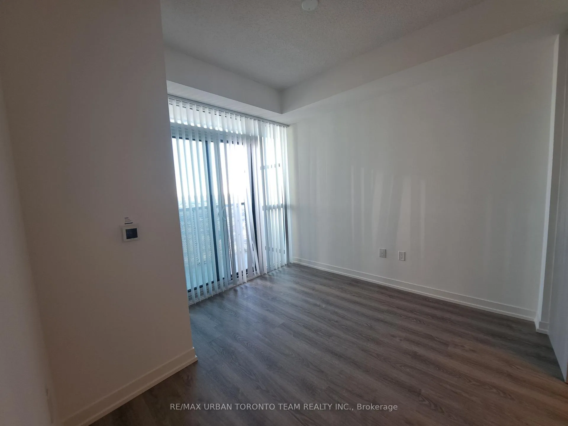 Photo 8 of Unit 2110, 8 Interchange Way, Vaughan, Vaughan Corporate Centre — HOMEH